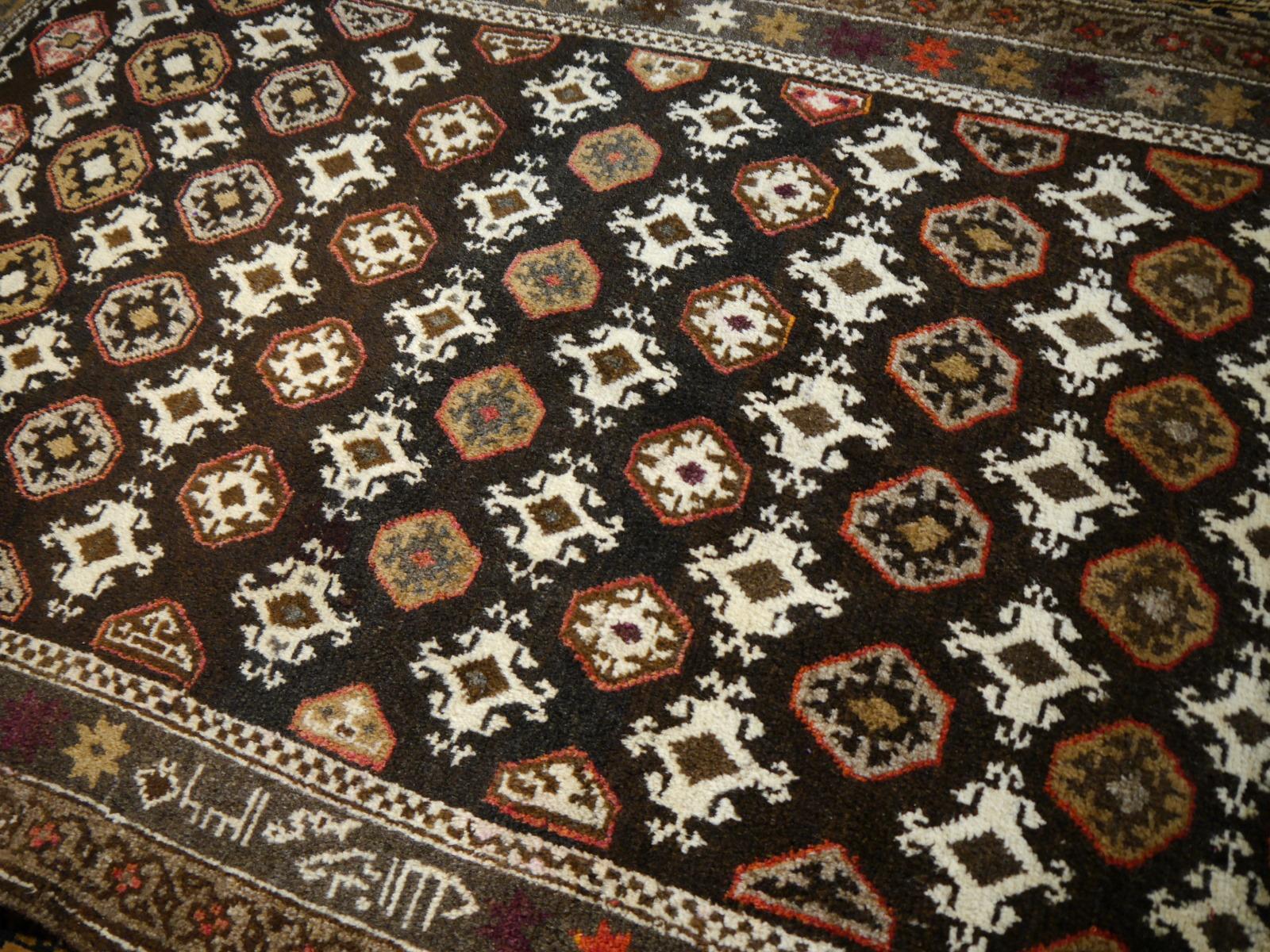 Karabagh Rug Hand Knotted in Azerbeijan, Midcentury For Sale 2