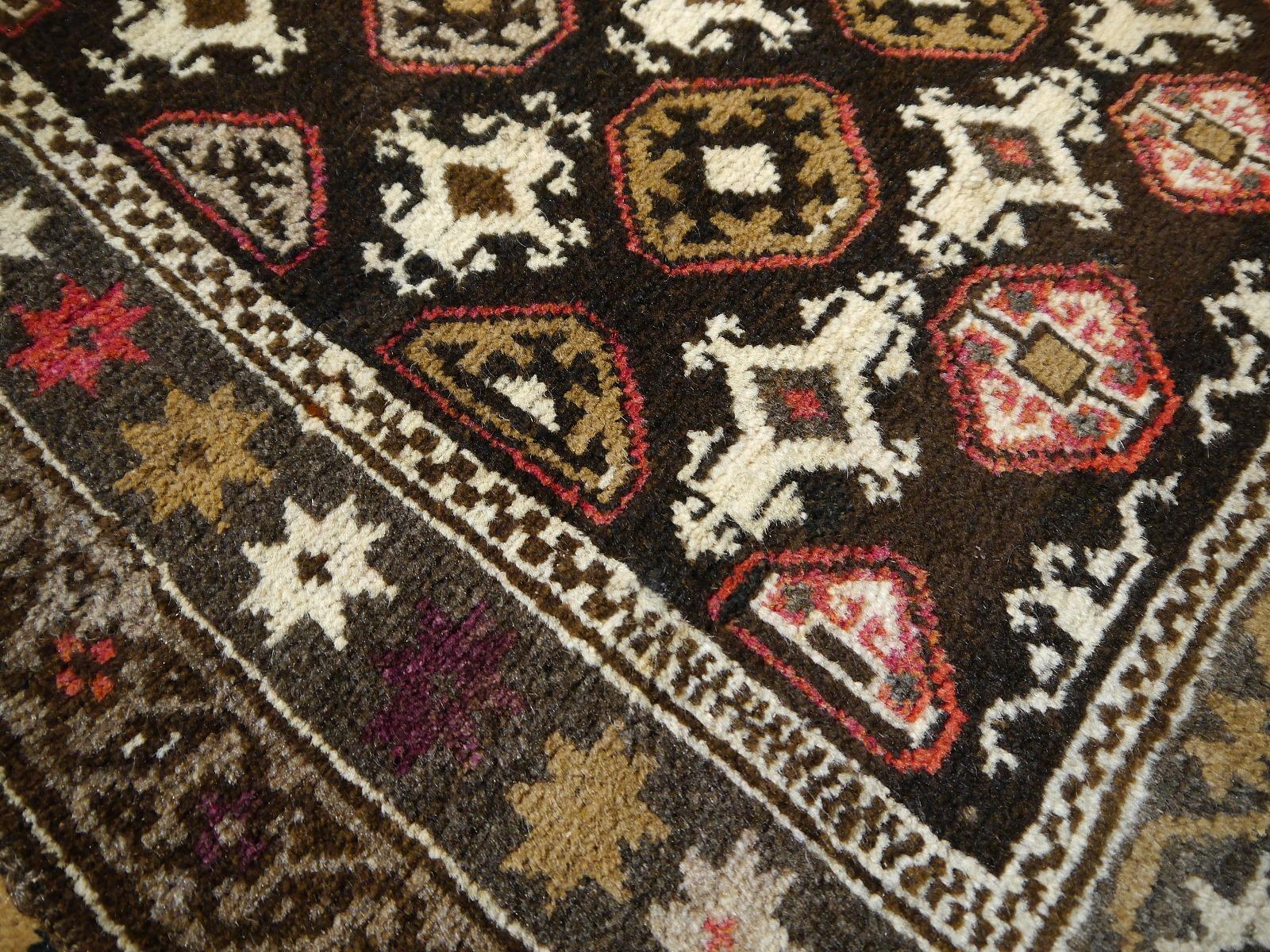 Karabagh Rug Hand Knotted in Azerbeijan, Midcentury For Sale 8
