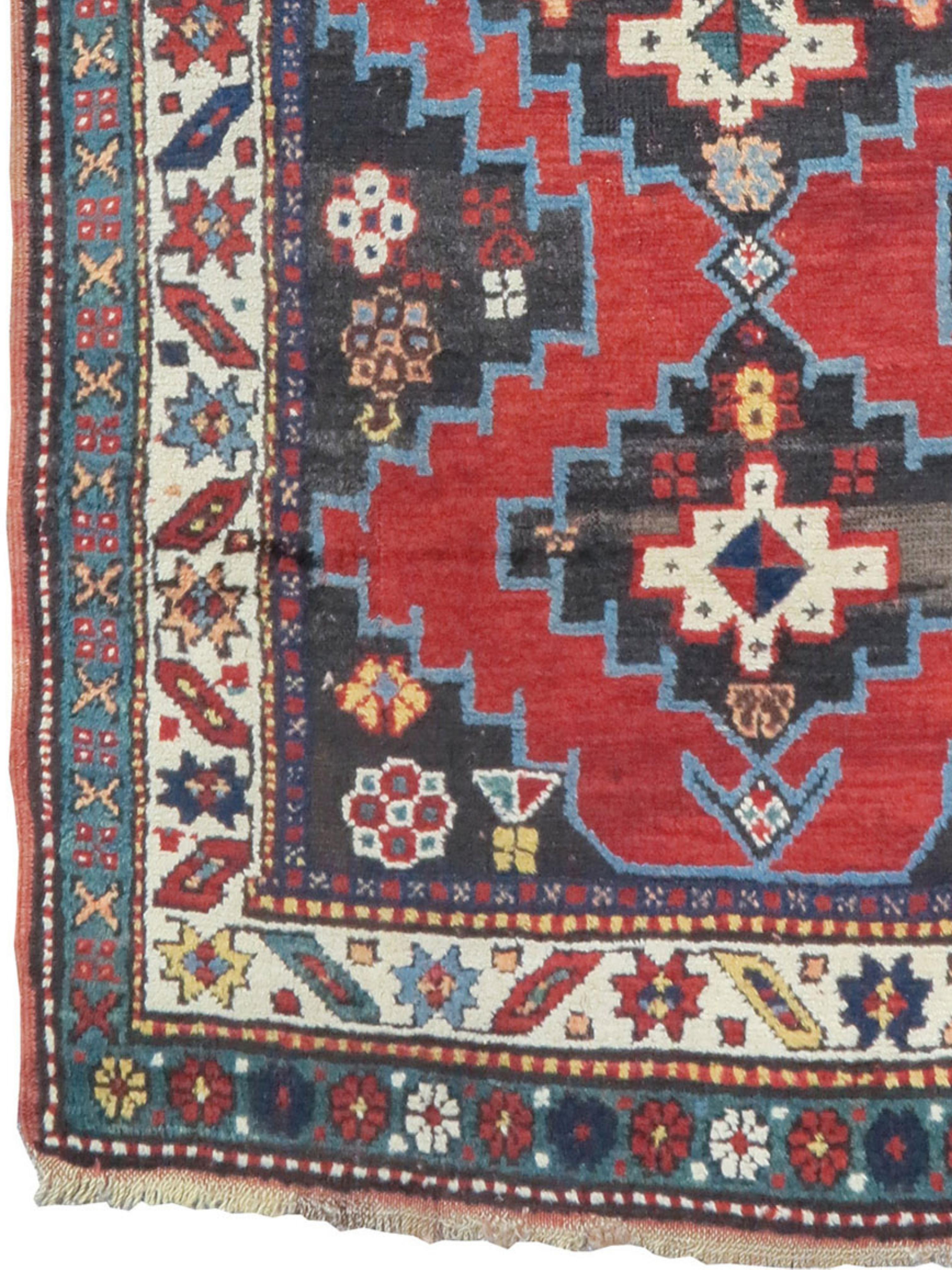 Karabagh-Teppich, spätes 19. Jahrhundert (Handgeknüpft) im Angebot