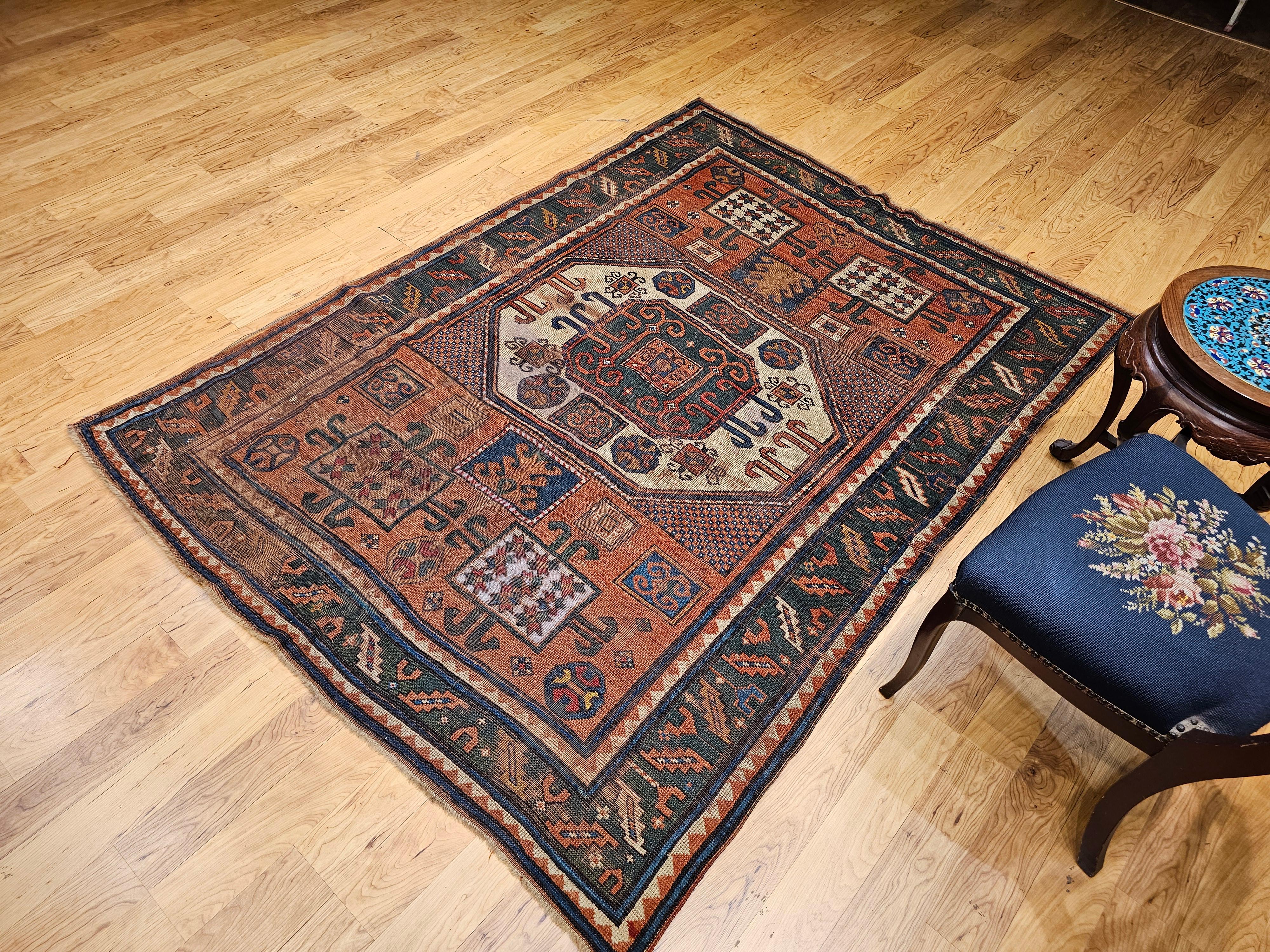 Tapis de prière caucasien Kazak en vente 9