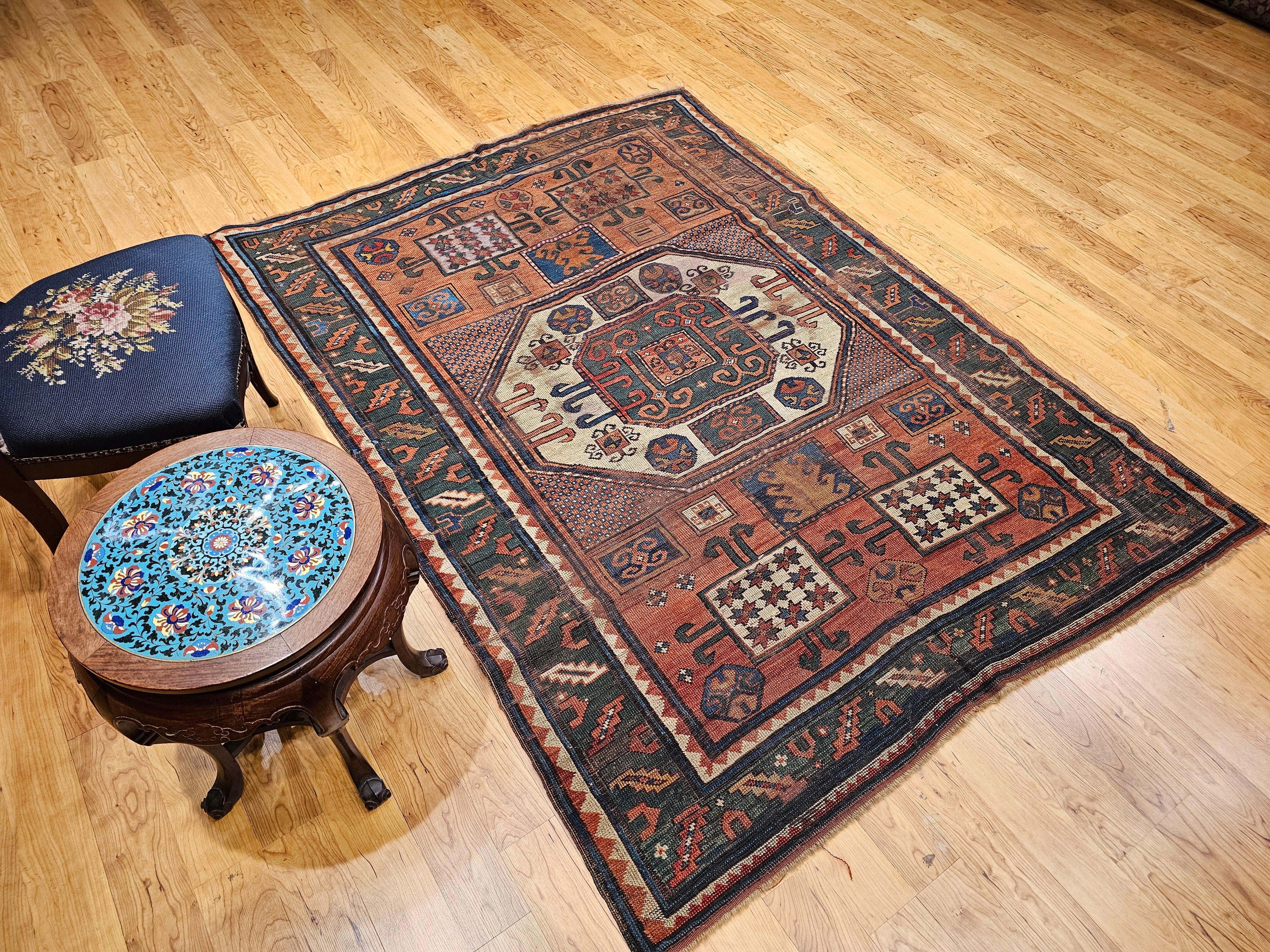 Tapis de prière caucasien Kazak en vente 11