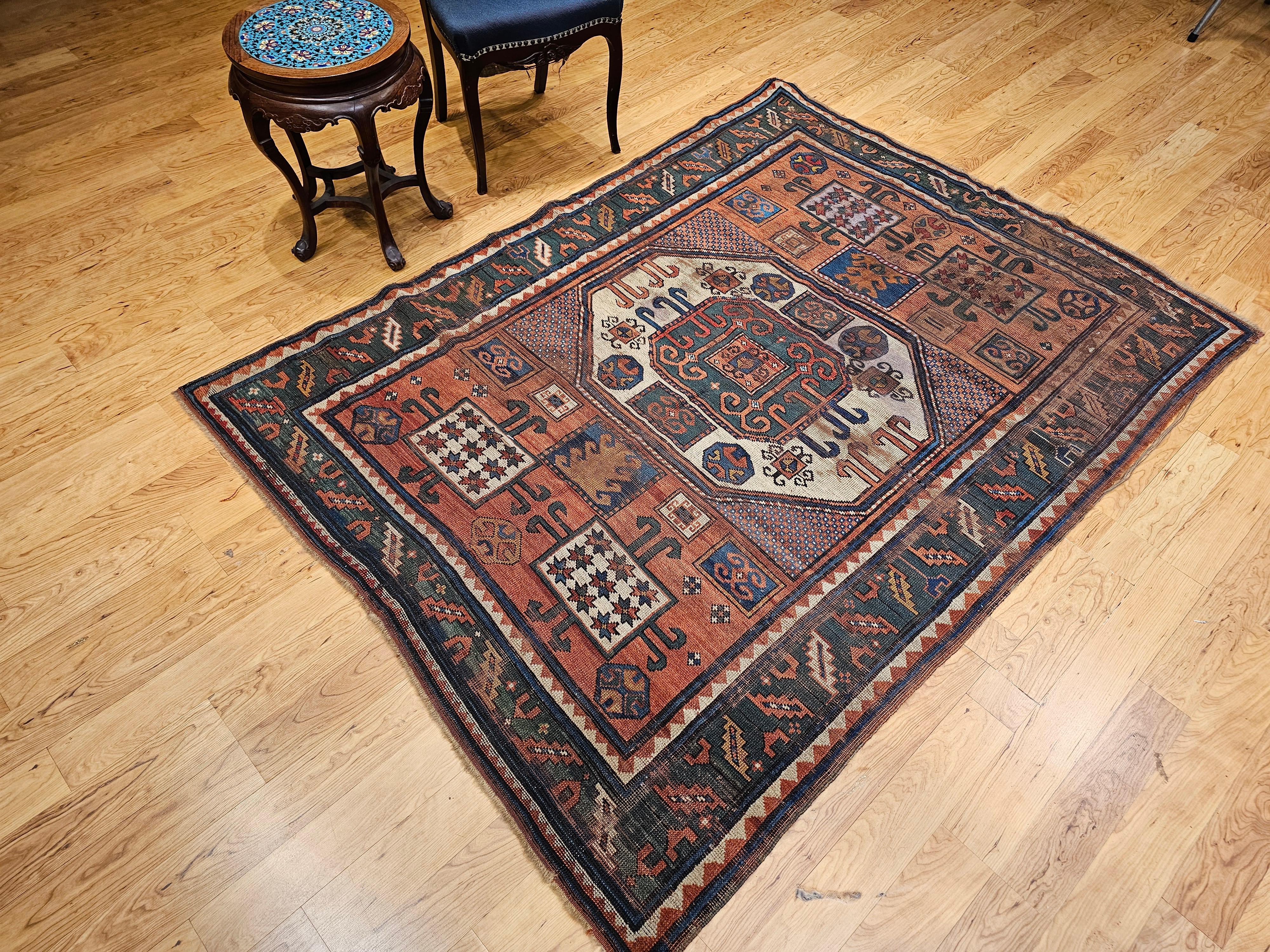 Tapis de prière caucasien Kazak en vente 13