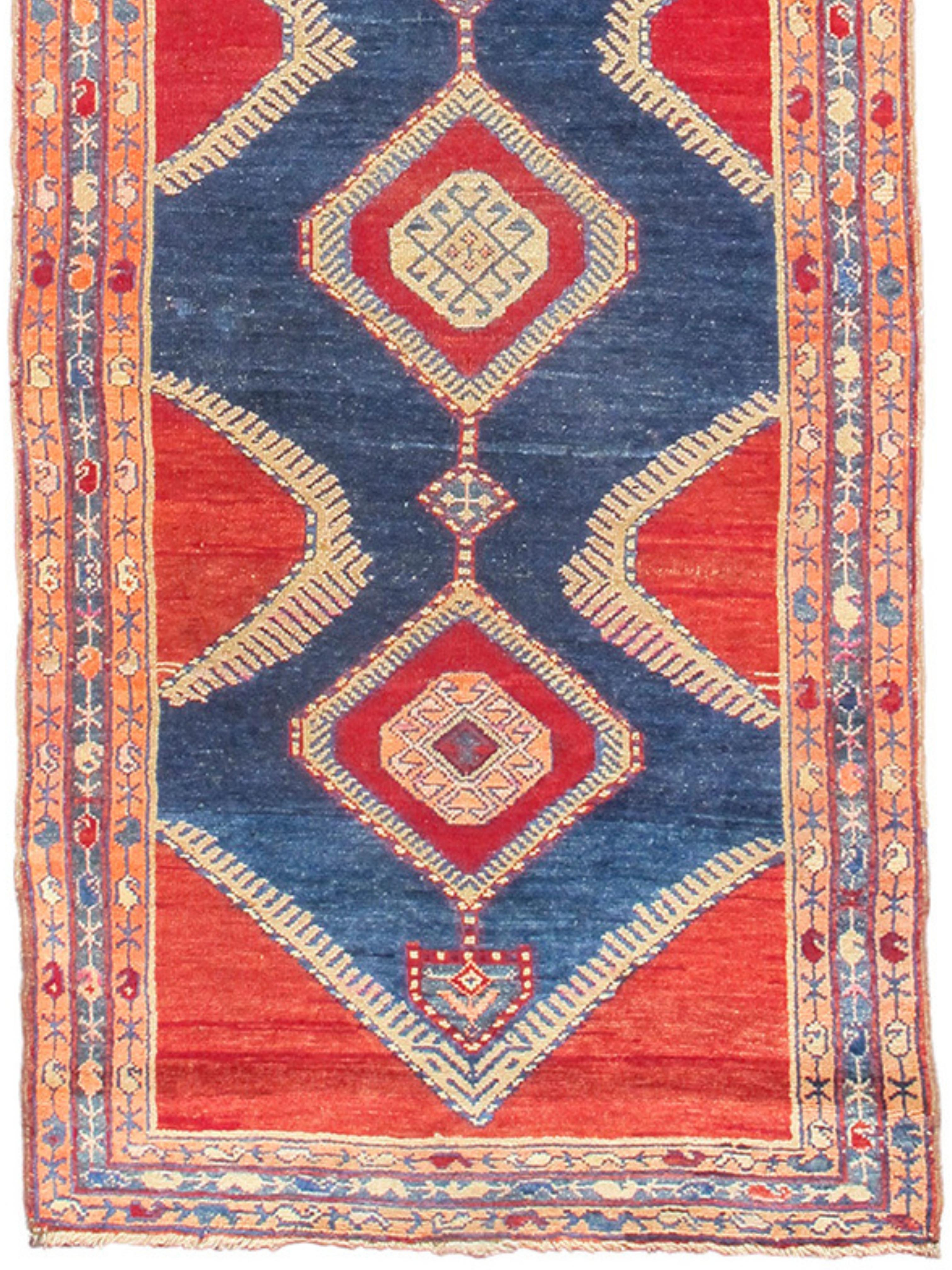 Annodato a mano Corridore Karaja, c. 1900 in vendita