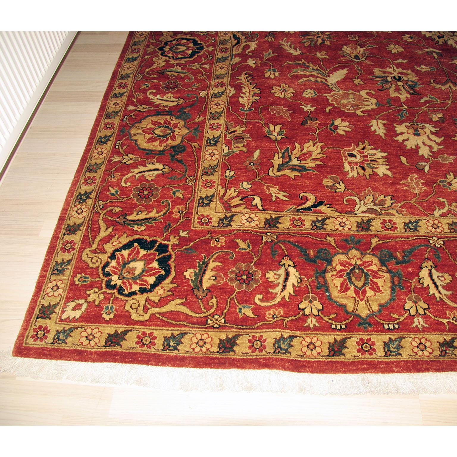 20ième siècle Tapis Karaman - Très grand tapis semi-ancien d'Anatolie en vente