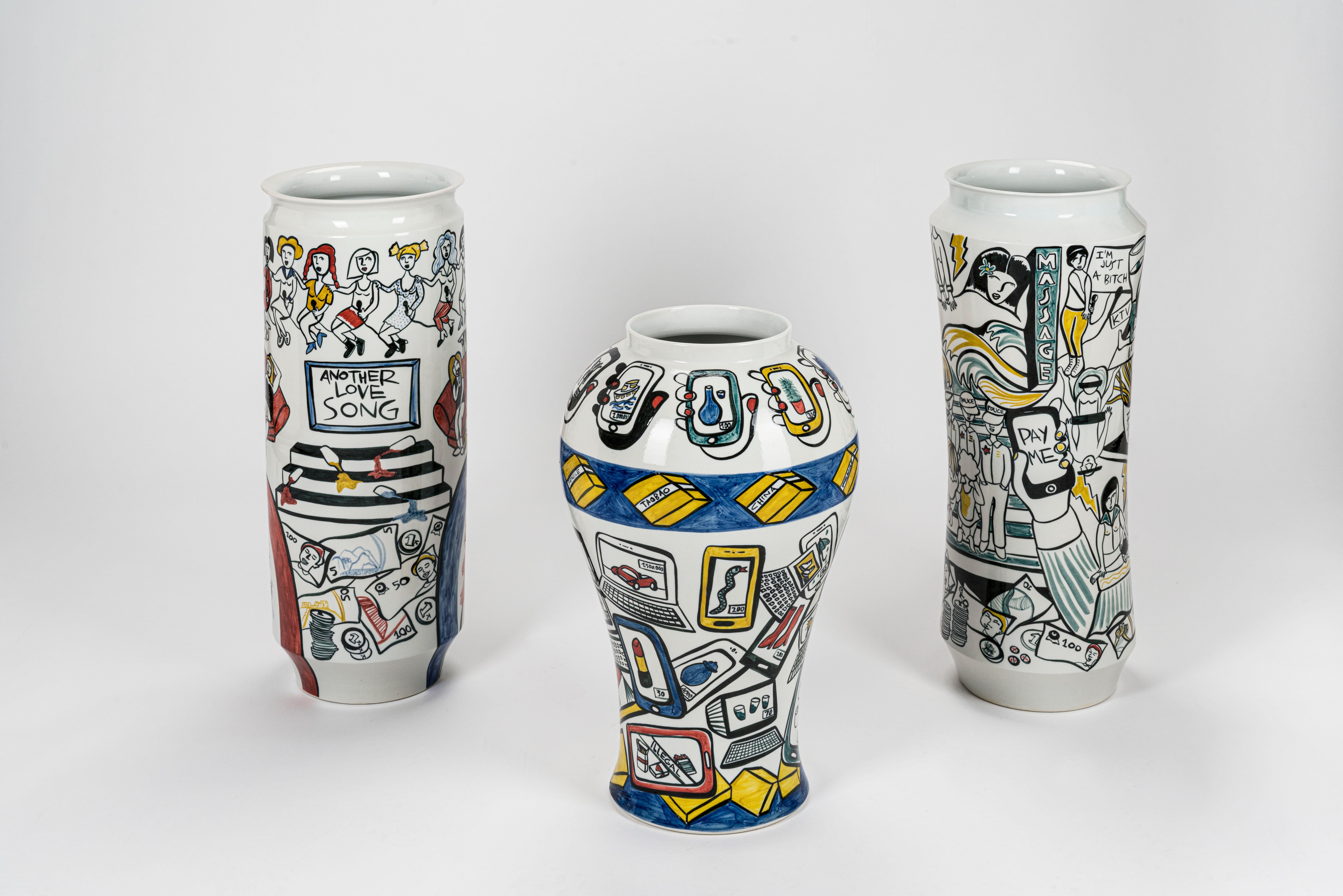 Große „Karaoke“-Vase aus weißem Porzellan von Luce Raggi  Italien / China Zeitgenössisch im Angebot 3