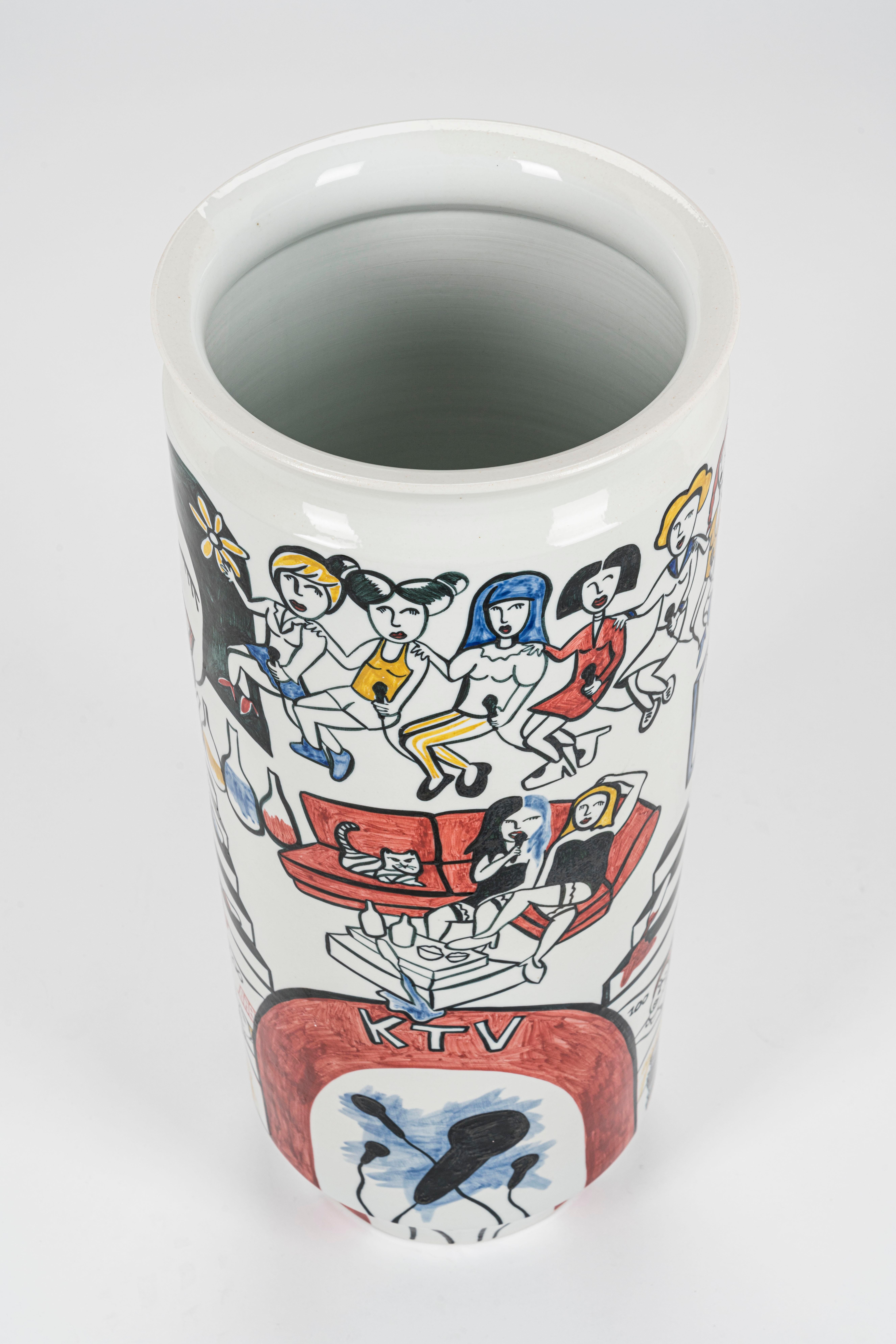 Große „Karaoke“-Vase aus weißem Porzellan von Luce Raggi  Italien / China Zeitgenössisch im Zustand „Neu“ im Angebot in London, GB