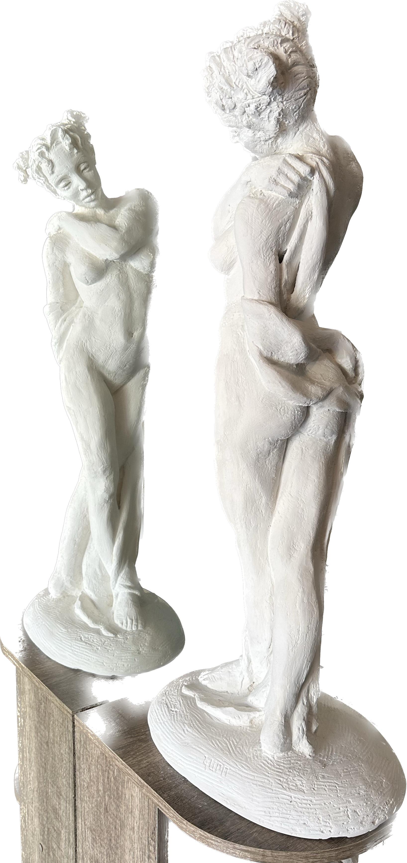 Standender Akt, Figur, Skulptur, Hydro-Stein, Staubmarmor Handgefertigt von Garo – Sculpture von Karapet Balakeseryan  (Garo)