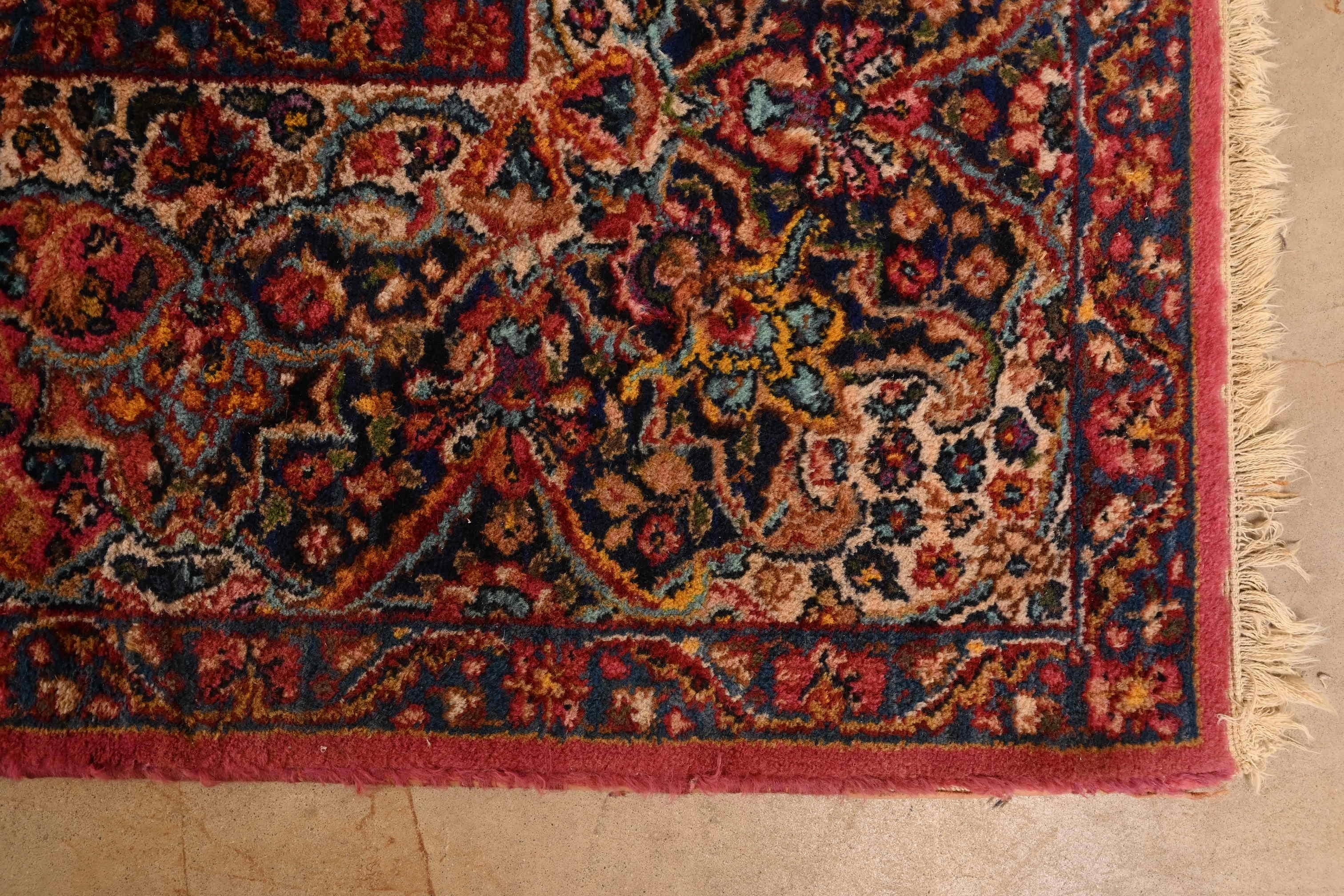 Tappeto in lana Karastan Kirman, CIRCA 1940 in vendita 3