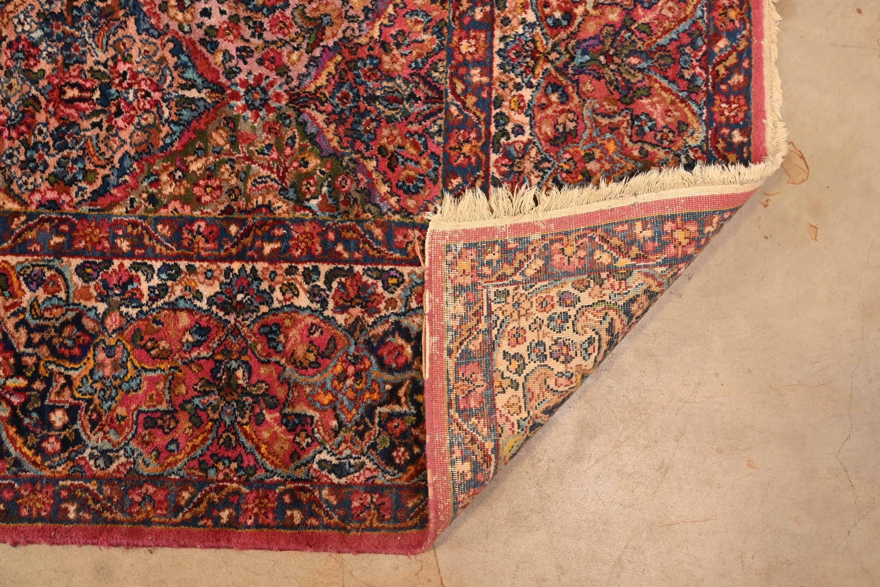 Tappeto in lana Karastan Kirman, CIRCA 1940 in vendita 4