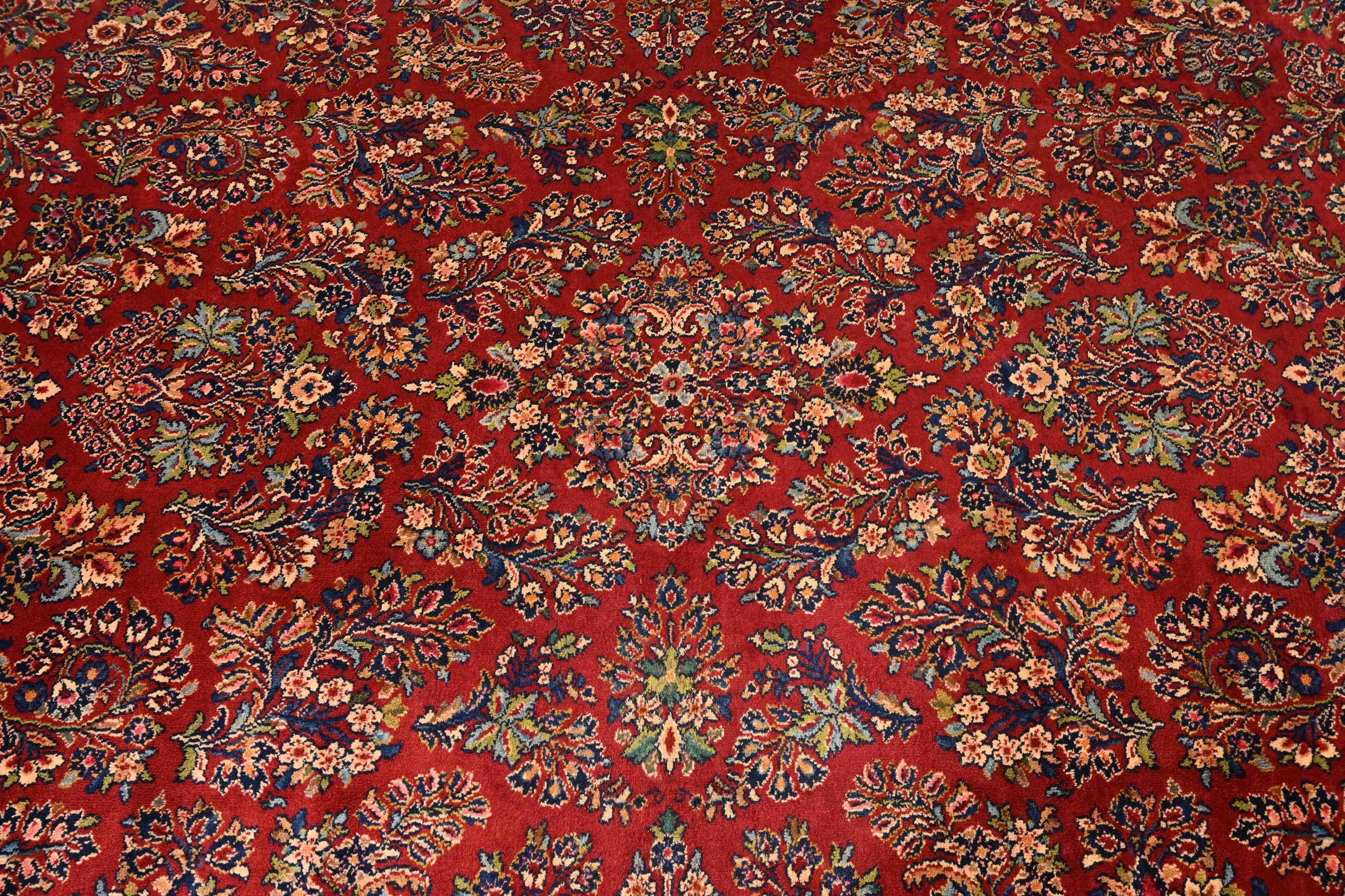 Karastan Sarouk Room Size Wool Rug, Circa 1950s In Good Condition For Sale In South Bend, IN