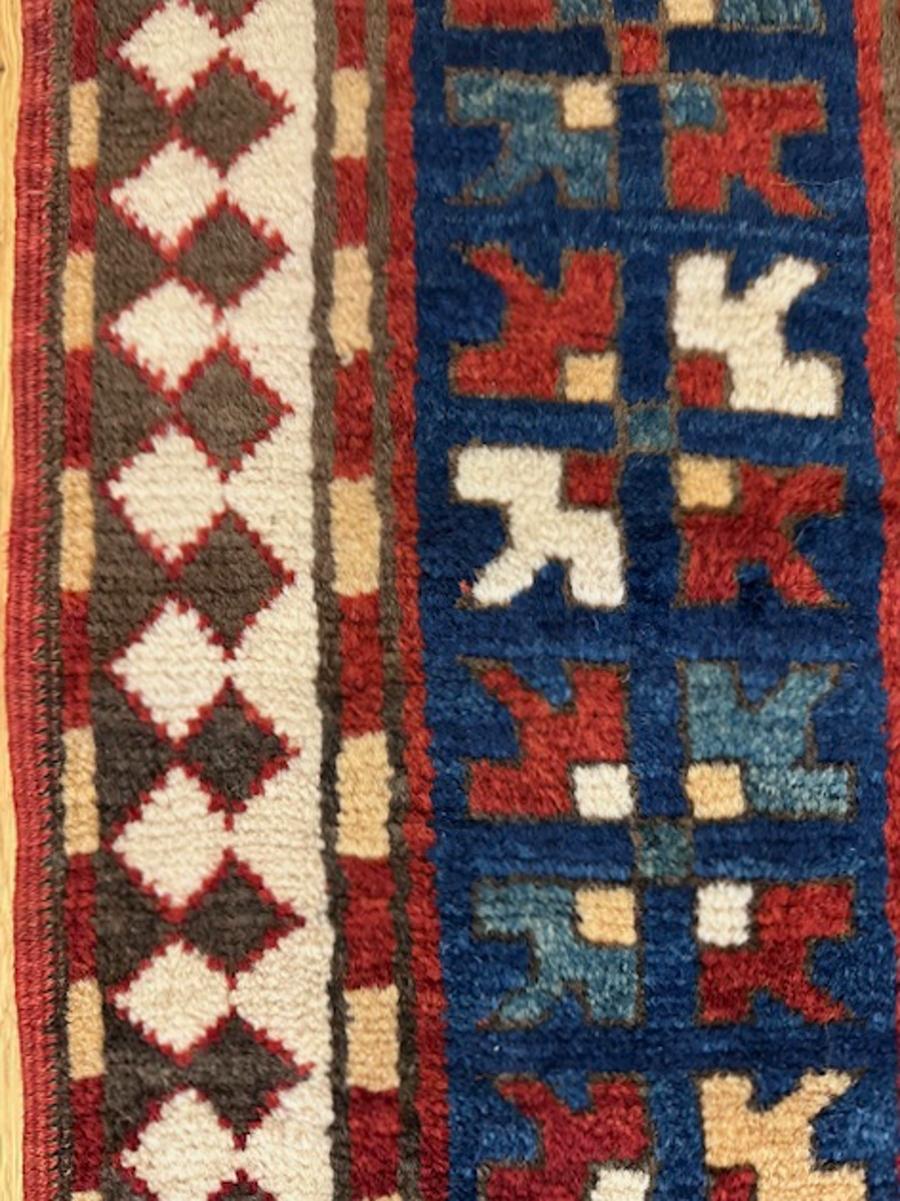 Karatchoph Kazak rug In Excellent Condition For Sale In NEW YORK, NY