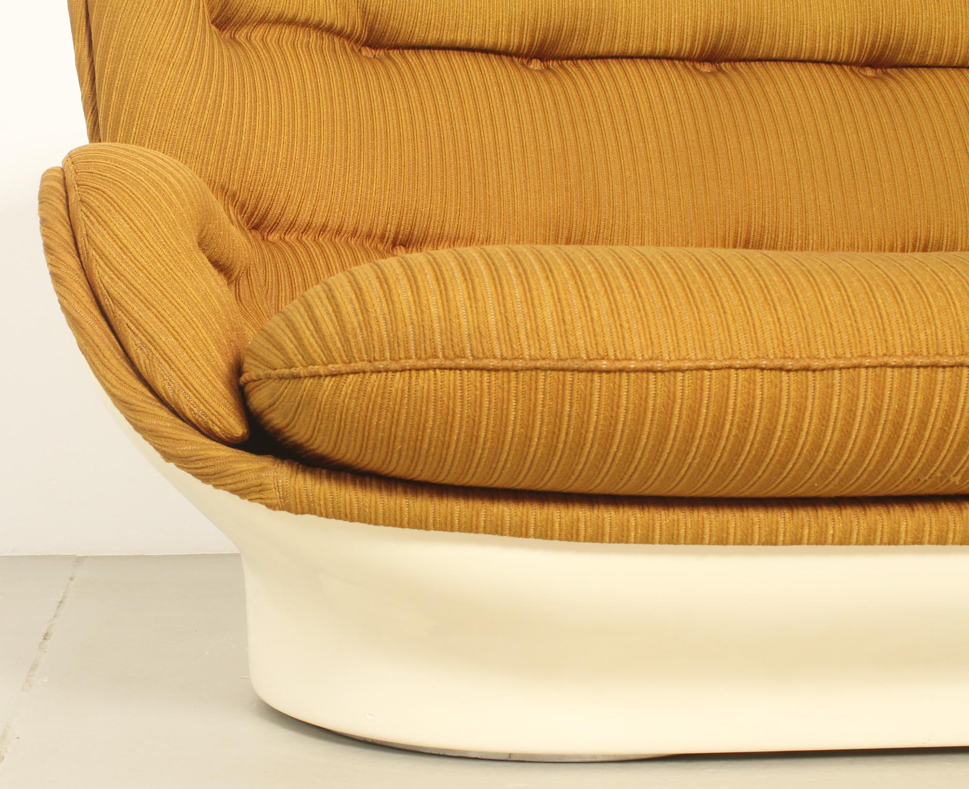 Karate Sofa by Michel Cadestin for Airborne, France, 1970's In Good Condition For Sale In Barcelona, ES