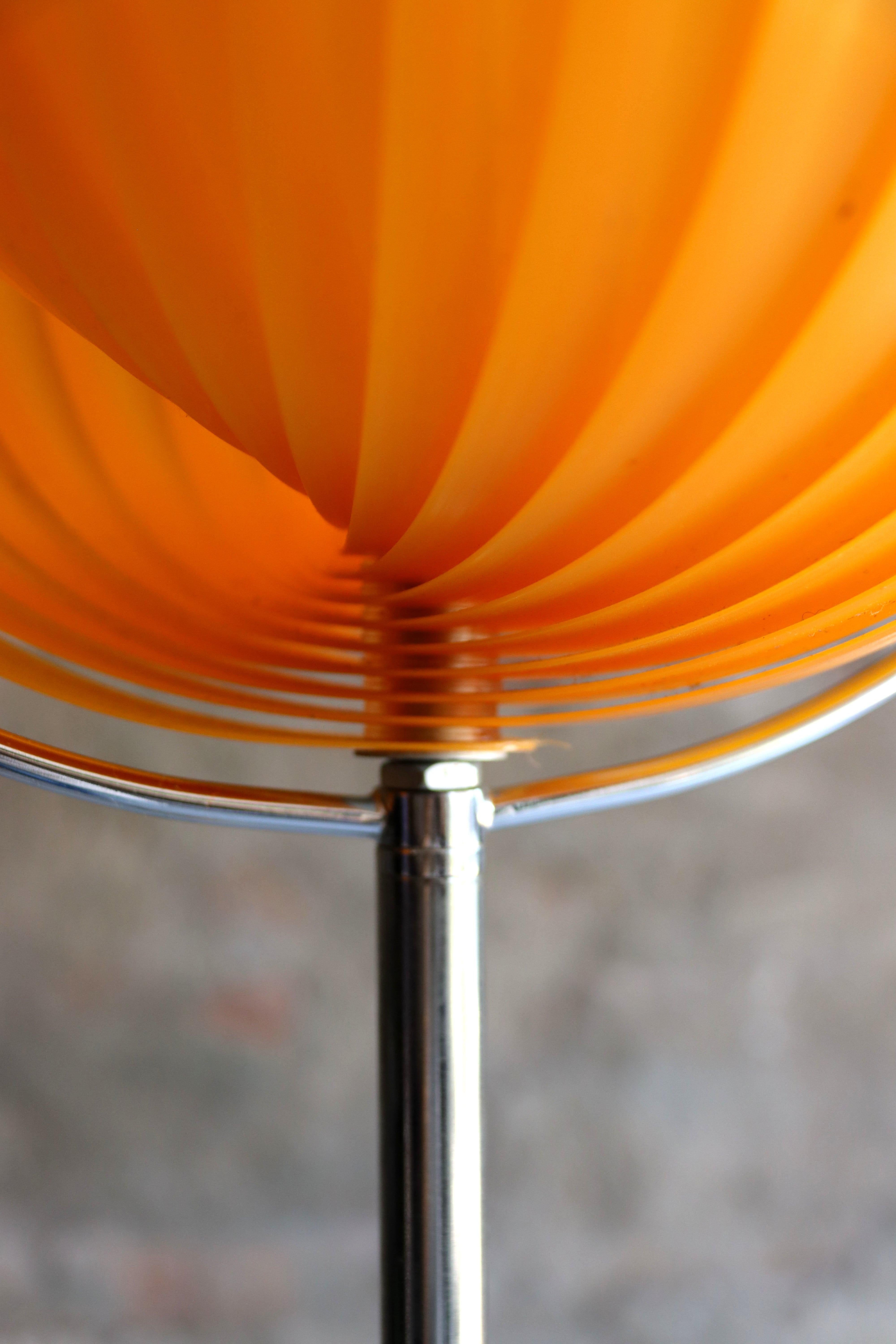 Kare Design – Moon Lamp – Orange – Eclipse – Floor lamp – 1980s For Sale 5