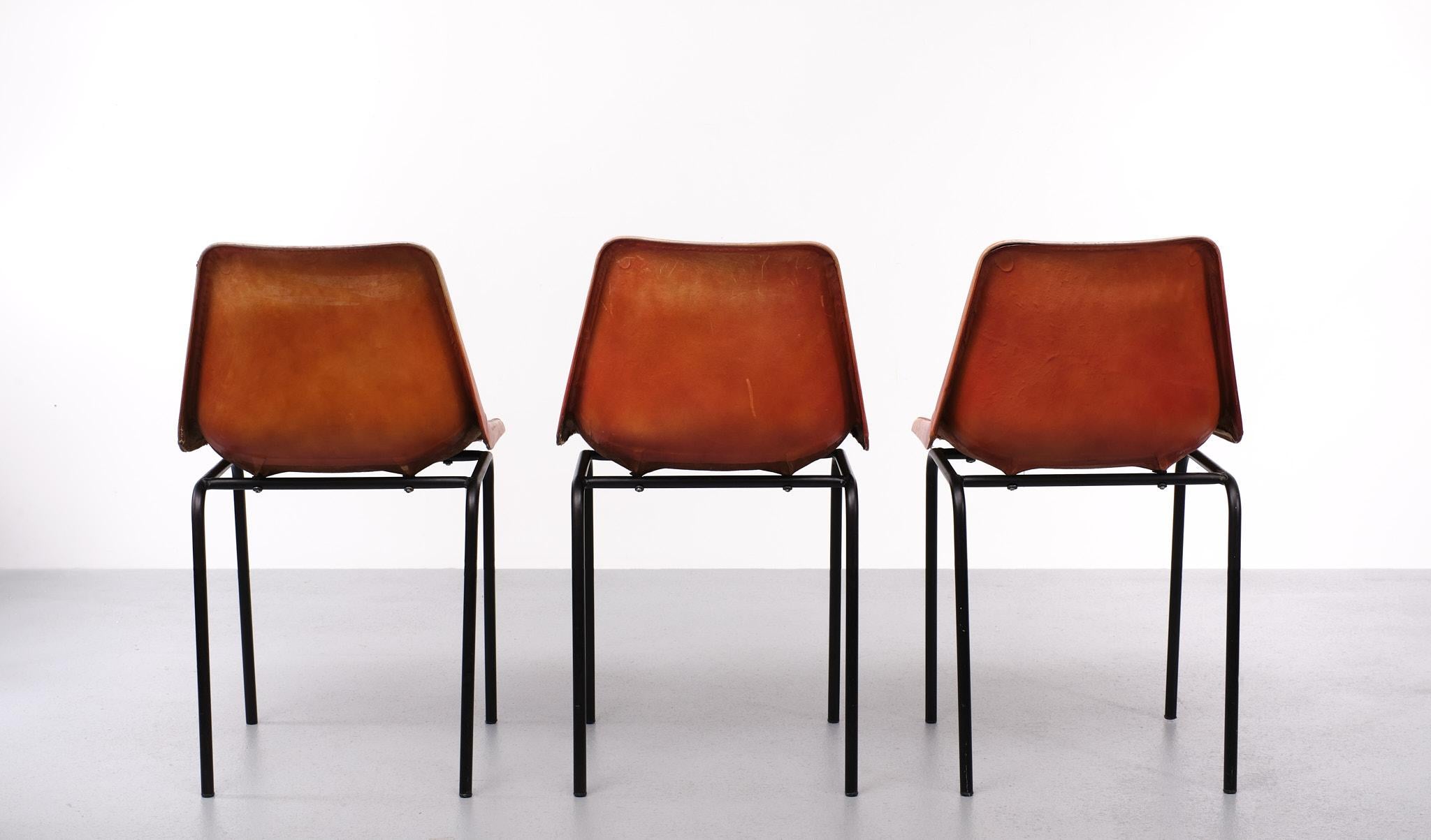 Late 20th Century Kare Design stich leather chairs Germany  For Sale