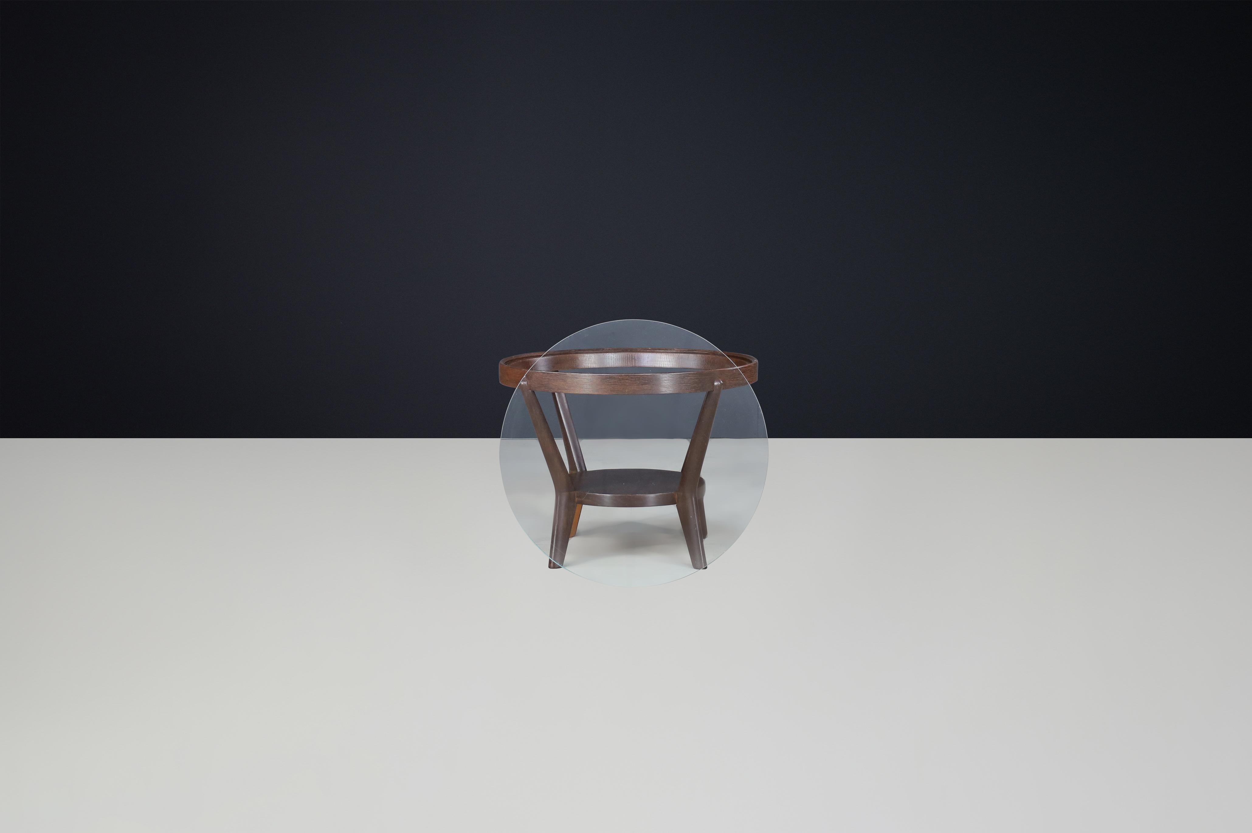 Mid-Century Modern Karel Koželka & Antonín Kropáček pour Interiér Praha, Table basse en chêne et verre en vente
