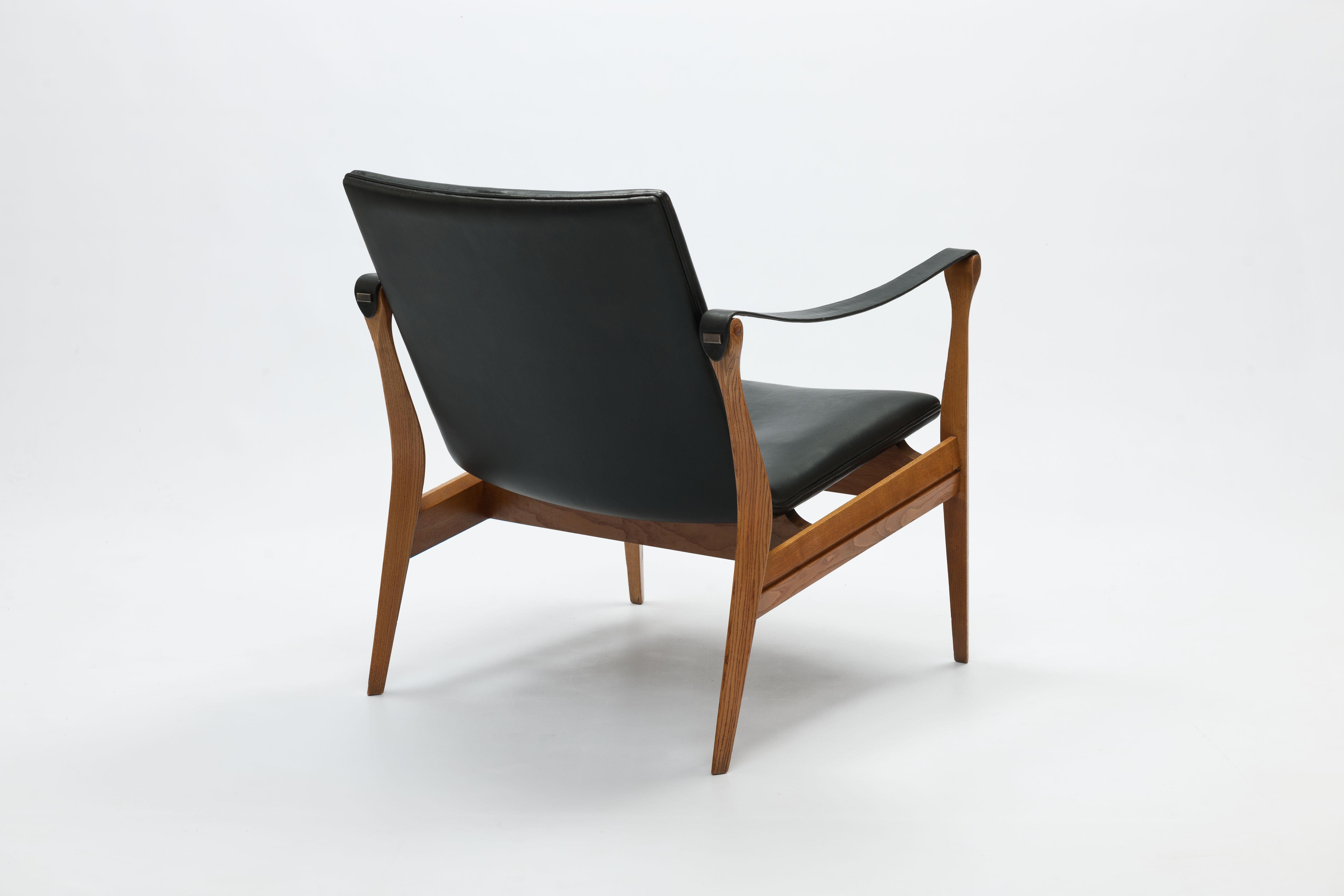 Karen and Ebbe Clemmensen Danish Safari Chair Model 4305 by Fritz Hansen In Good Condition In Utrecht, NL