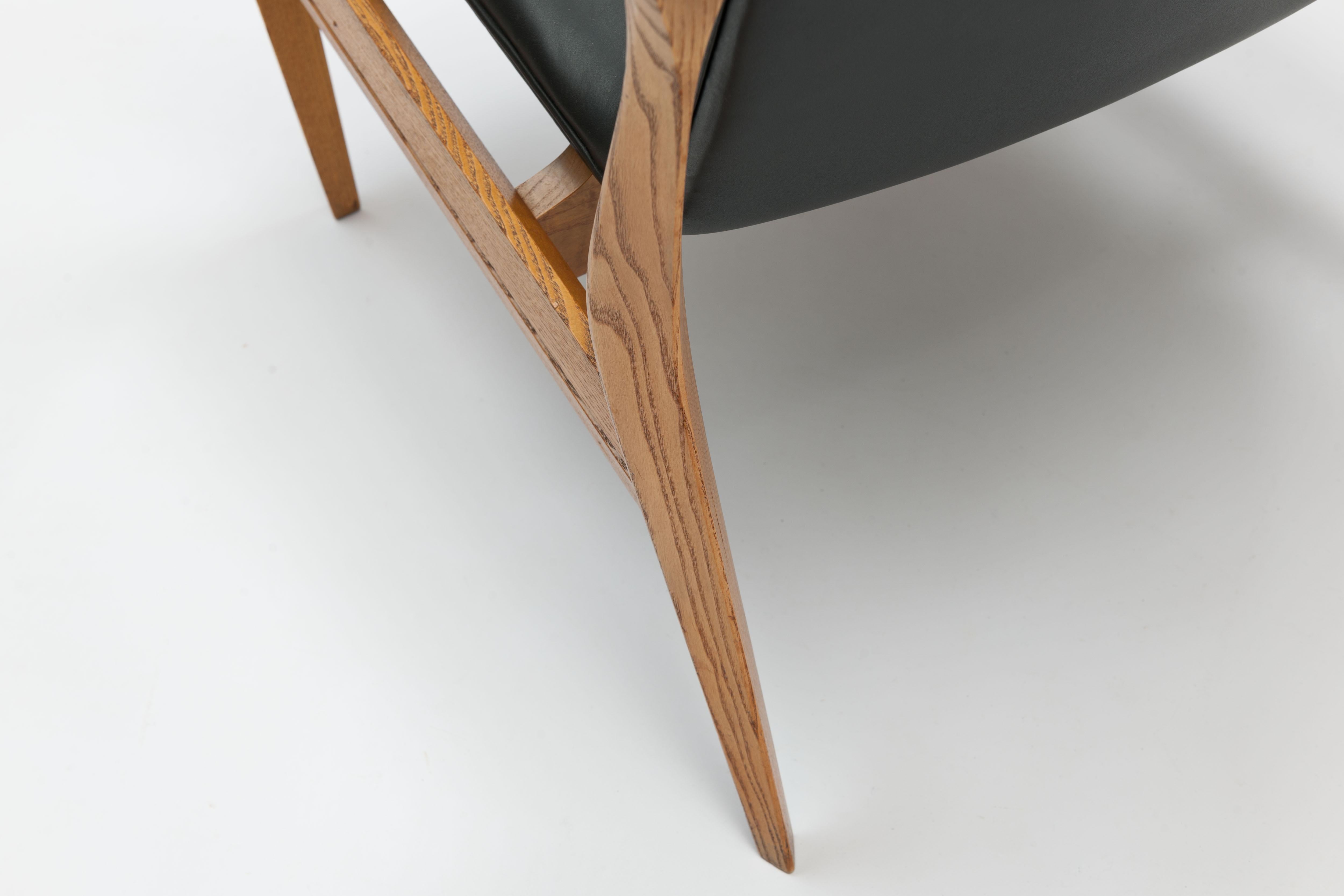 Karen & Ebbe Clemmensen Safari Chair Model 4305 by Fritz Hansen, Pair Available 3