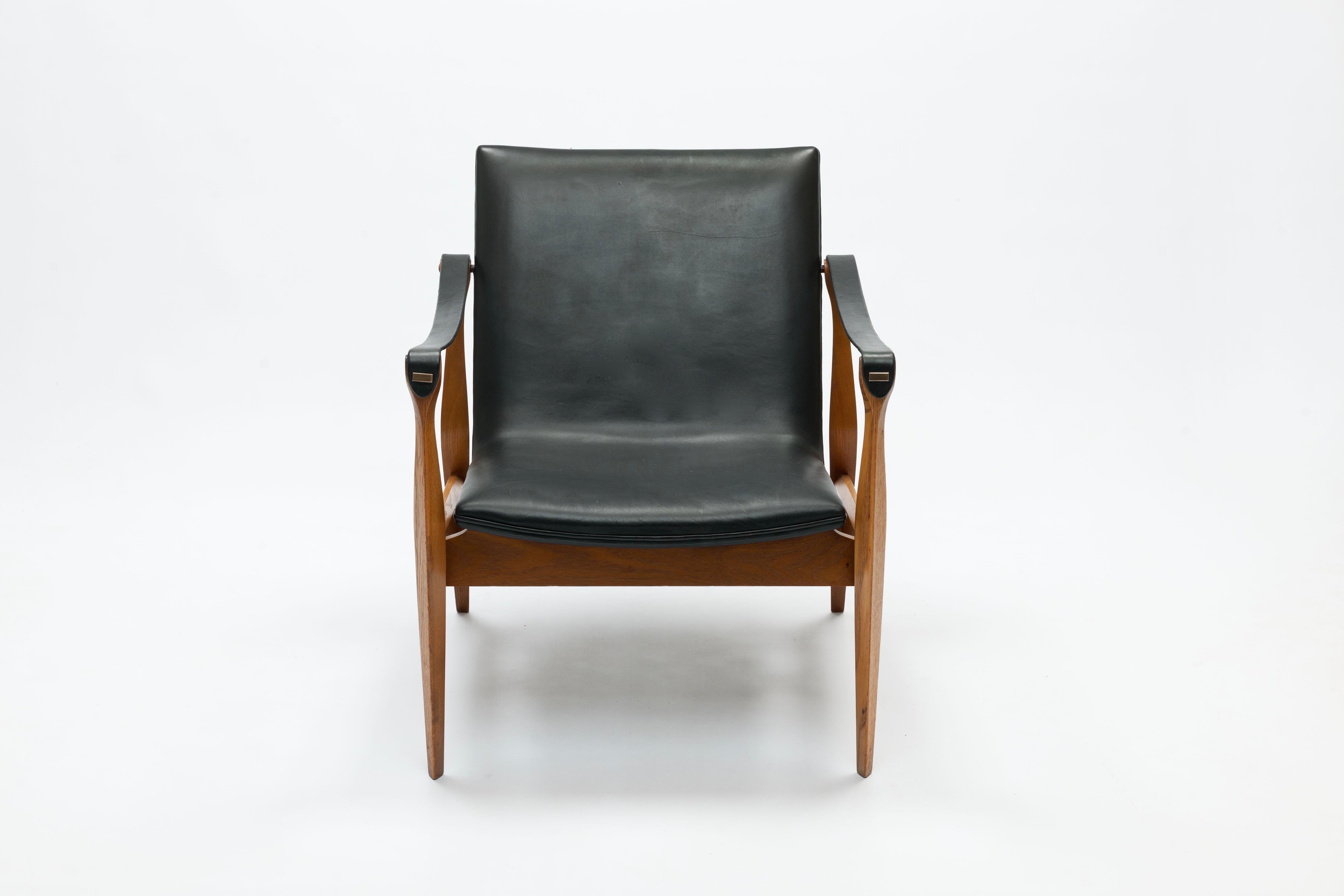 Danish Karen & Ebbe Clemmensen Safari Chair Model 4305 by Fritz Hansen, Pair Available