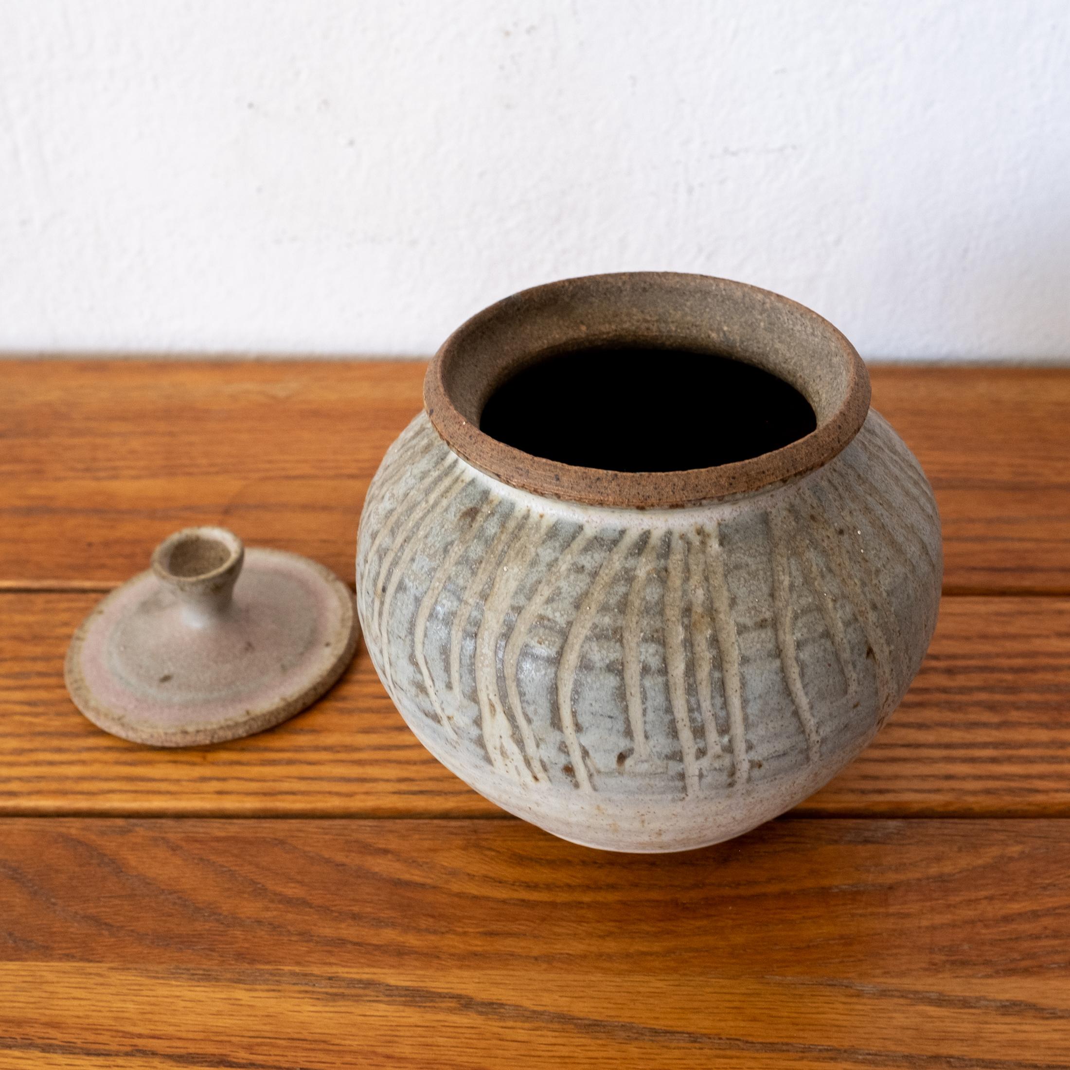 Ceramic Karen Karnes Mid-Century Modern Stoneware Art Pottery