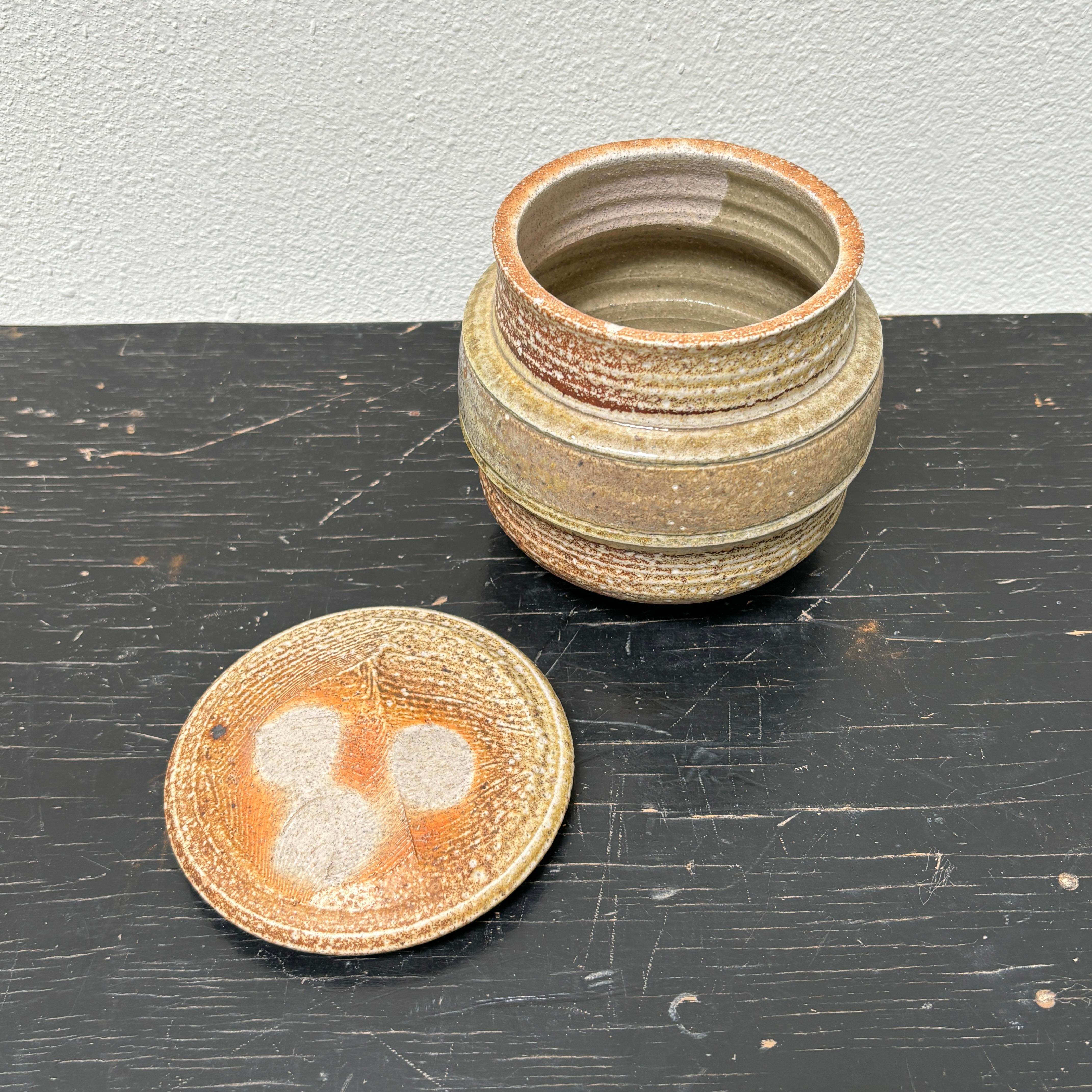 Brutalist Karen Karnes Salt Glazed Jar, Signed For Sale