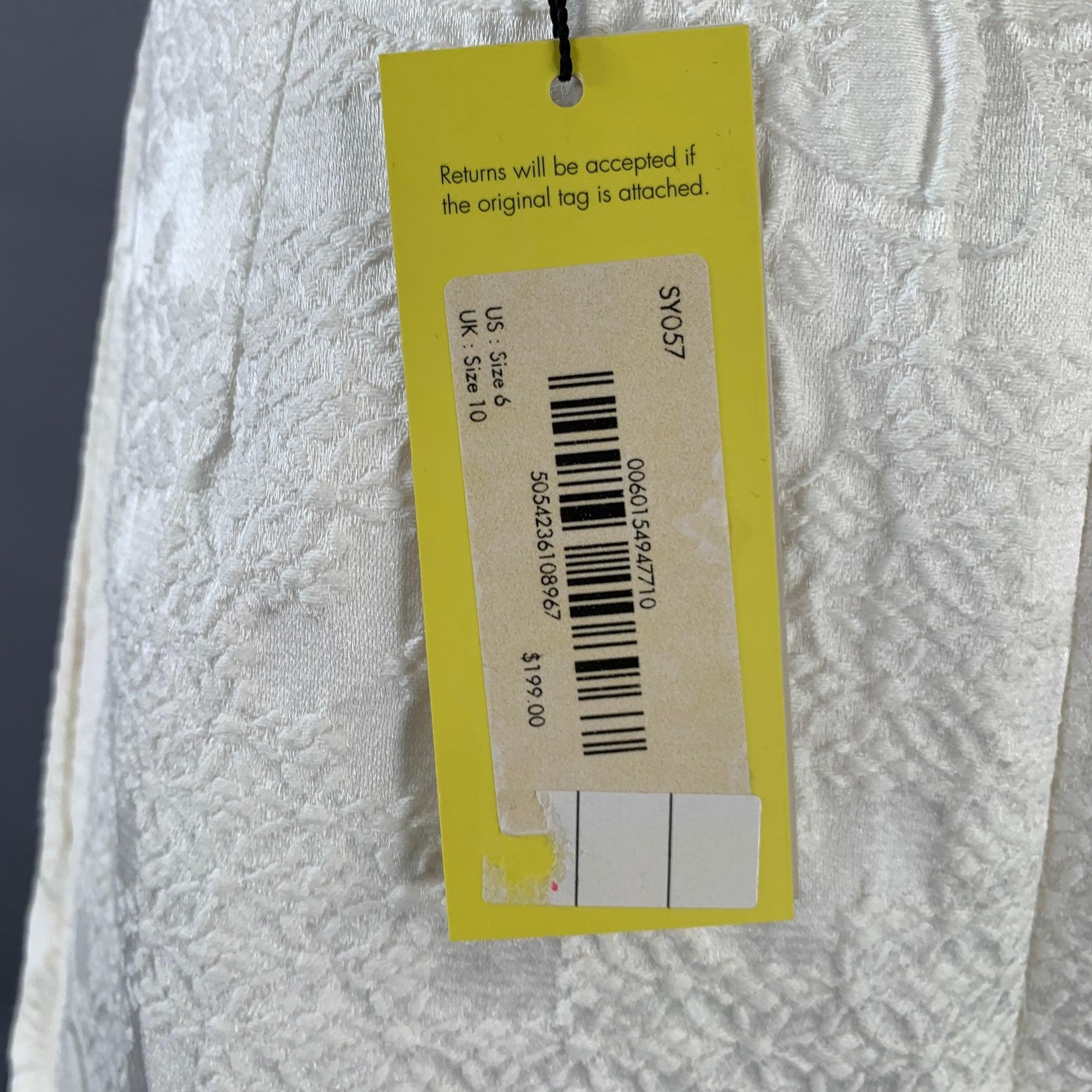 KAREN MILLEN Jupe midi trapèze à fleurs en coton mélangé blanc, taille 6 Excellent état - En vente à San Francisco, CA