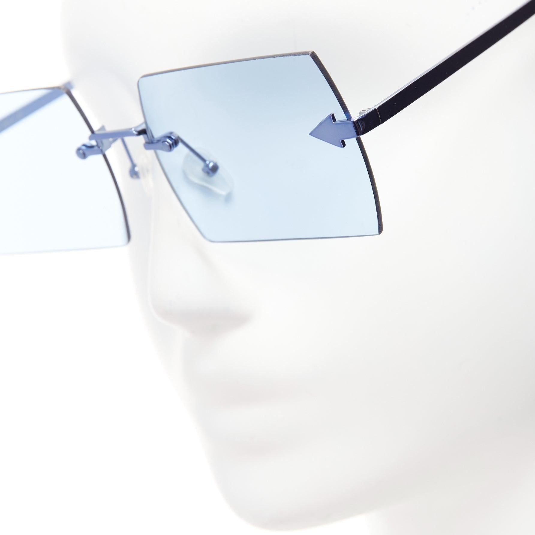 Occhiali da sole quadrati KAREN WALKER The Bird blue arrow side tint handmade
Riferimento: CNPG/A00047
Marchio: Karen Walker
Model: L'uccello
Materiale: Metallo
Colore: blu
Modello: Tinta unita
Fodera: Metallo blu
Dettagli extra: Freccia blu ai