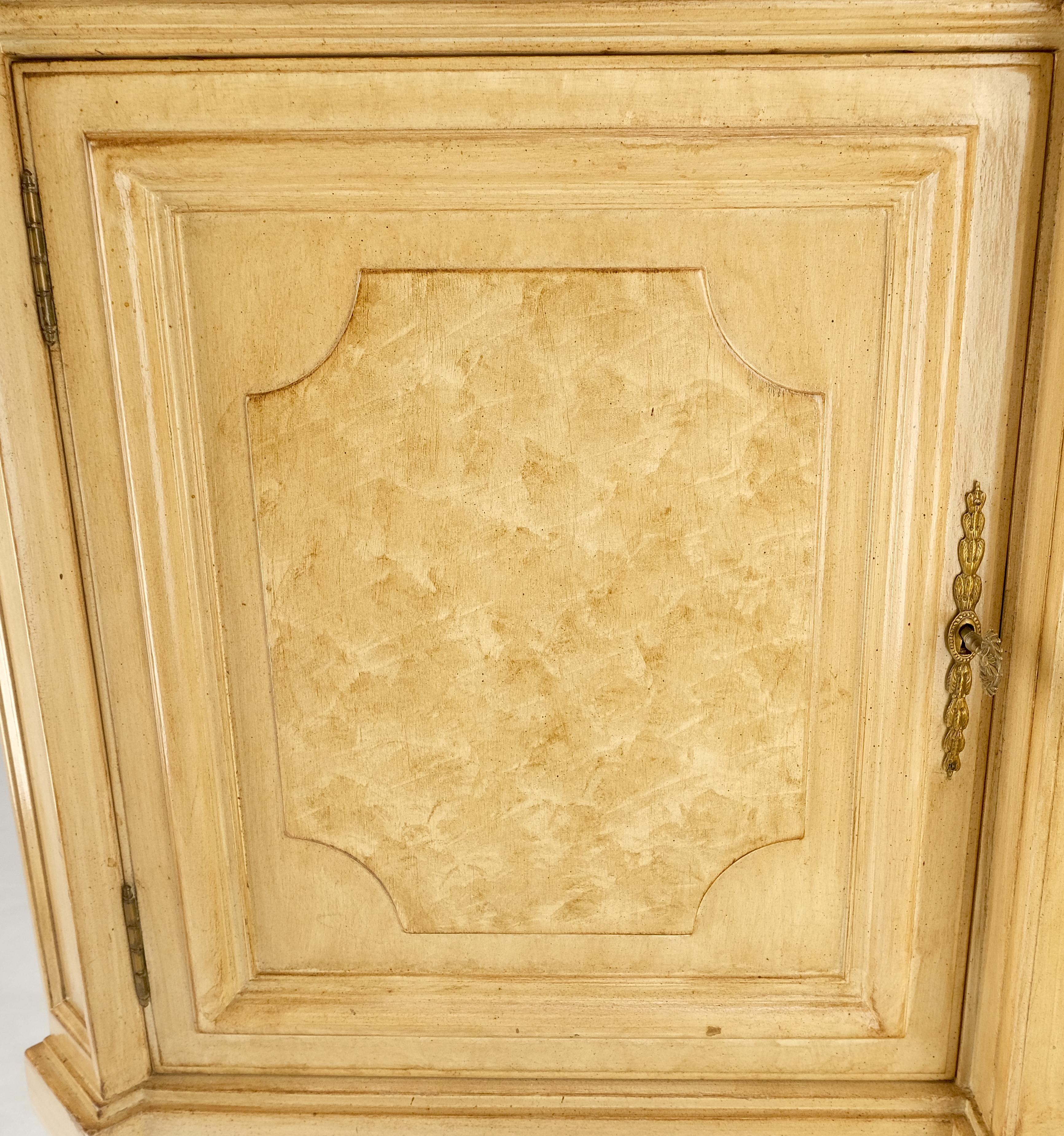 Kargers Rosewood Brass Gallery Top Fitted Drawers Sideboard Buffet Credenza MINT For Sale 7
