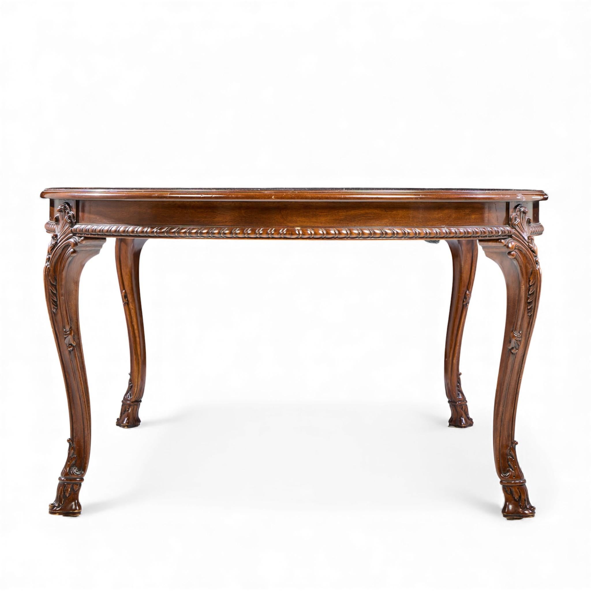 Incrusté Karges Burl Walnut Georgian Style Table de salle à manger extensible avec 2 abattants en vente