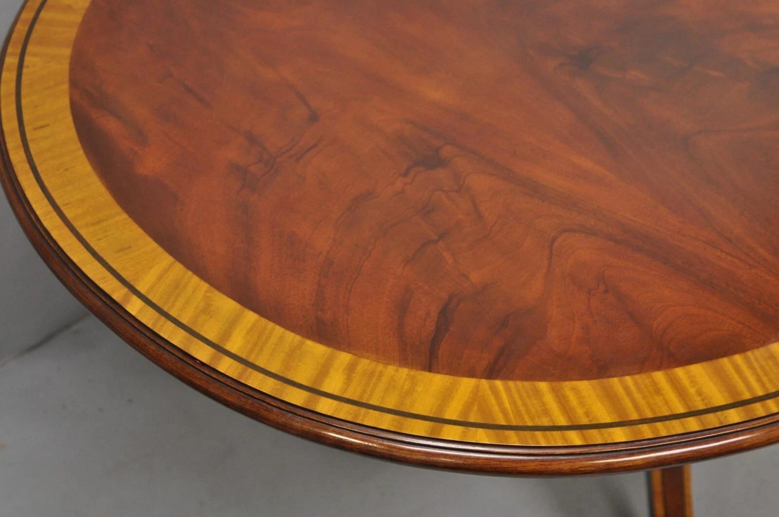 Karges English Duncan Phyfe Satinwood Banded Crotch Mahogany Oval Dining Table For Sale 4