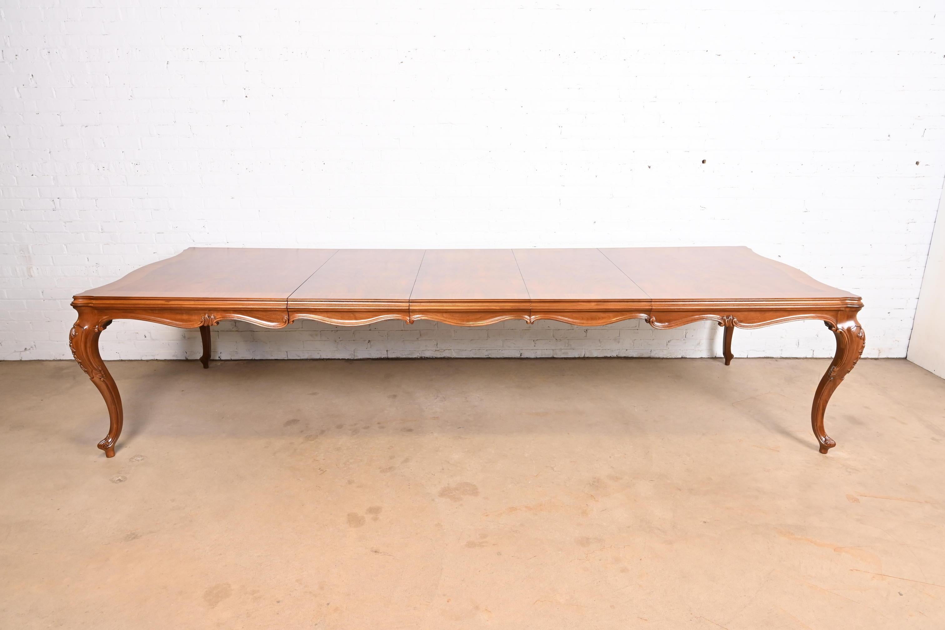 Karges French Provincial Louis XV Burled Walnut Extension Dining Table In Good Condition In South Bend, IN
