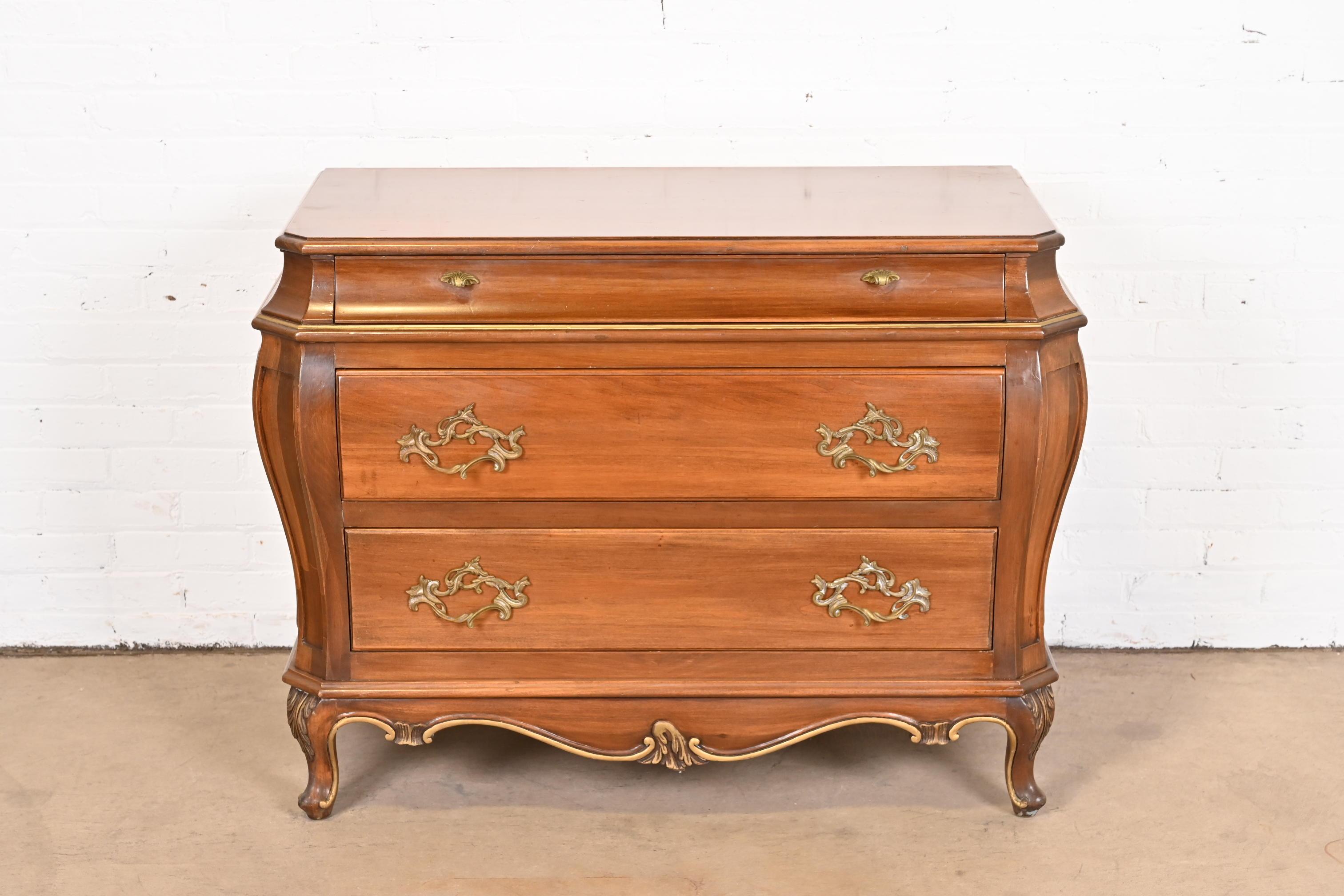 Karges French Provincial Louis XV Carved Walnut and Gold Gilt Bombay Chest In Good Condition In South Bend, IN