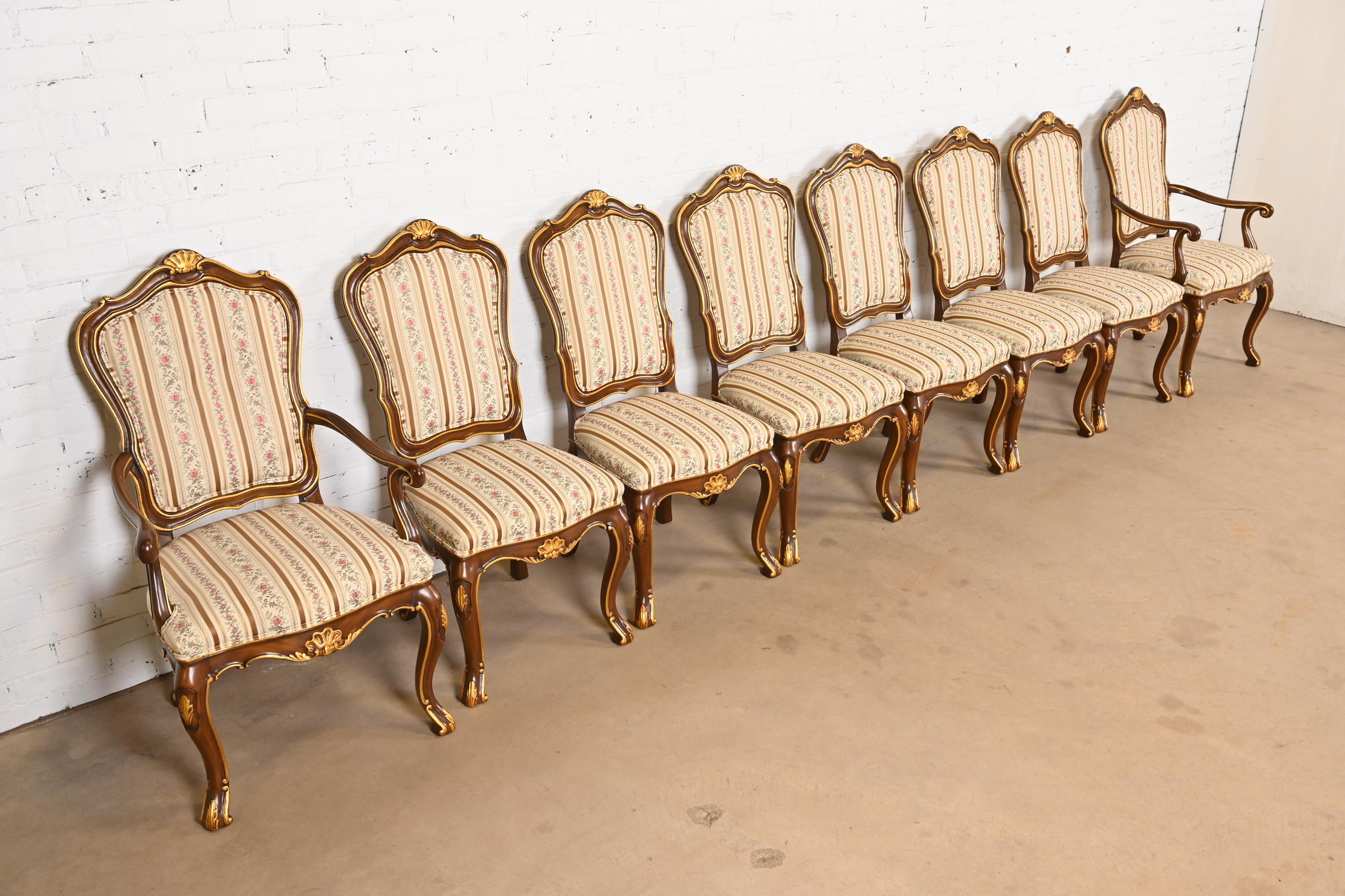 Karges French Provincial Louis XV Carved Walnut and Gold Gilt Dining Chairs en Bueno estado para la venta en South Bend, IN