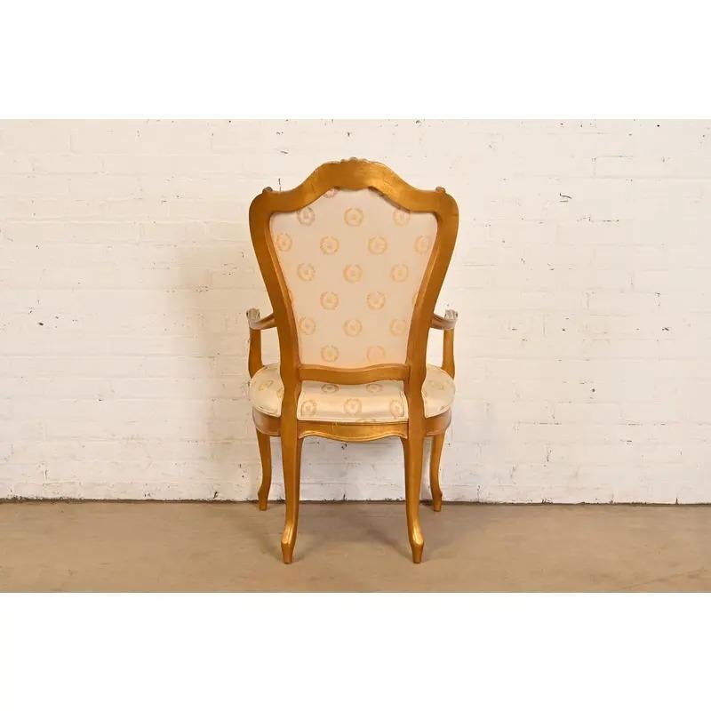 Karges Chaises de salle à manger Louis XV en noyer sculpté, série de six en vente 3