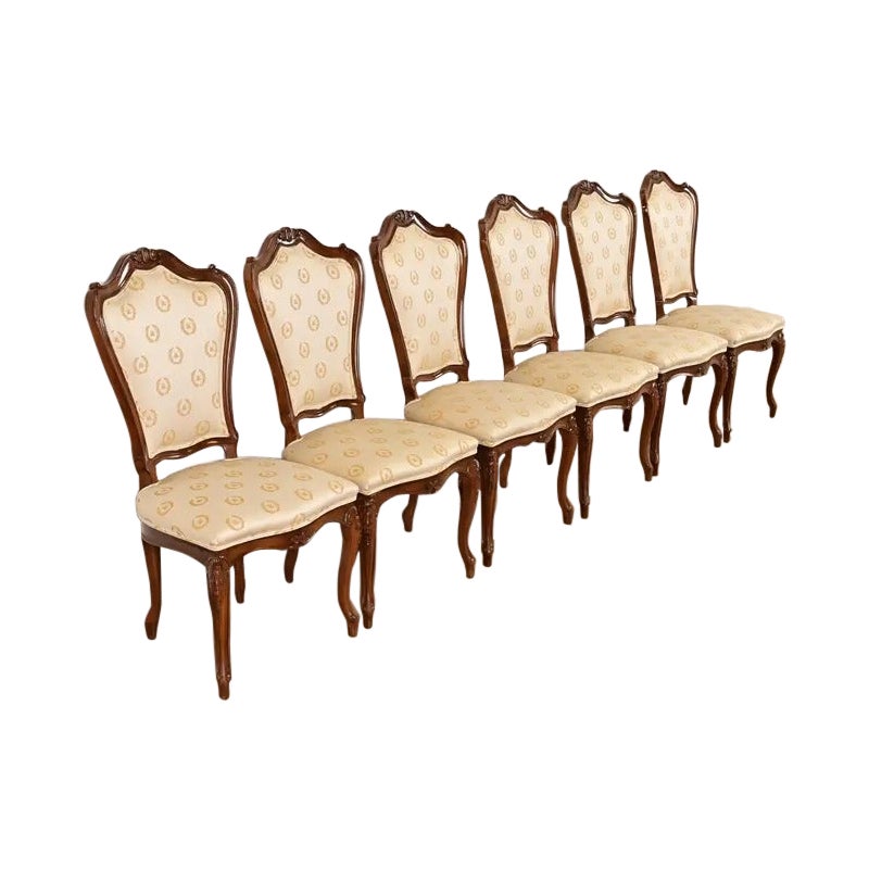 Karges Chaises de salle à manger Louis XV en noyer sculpté, série de six