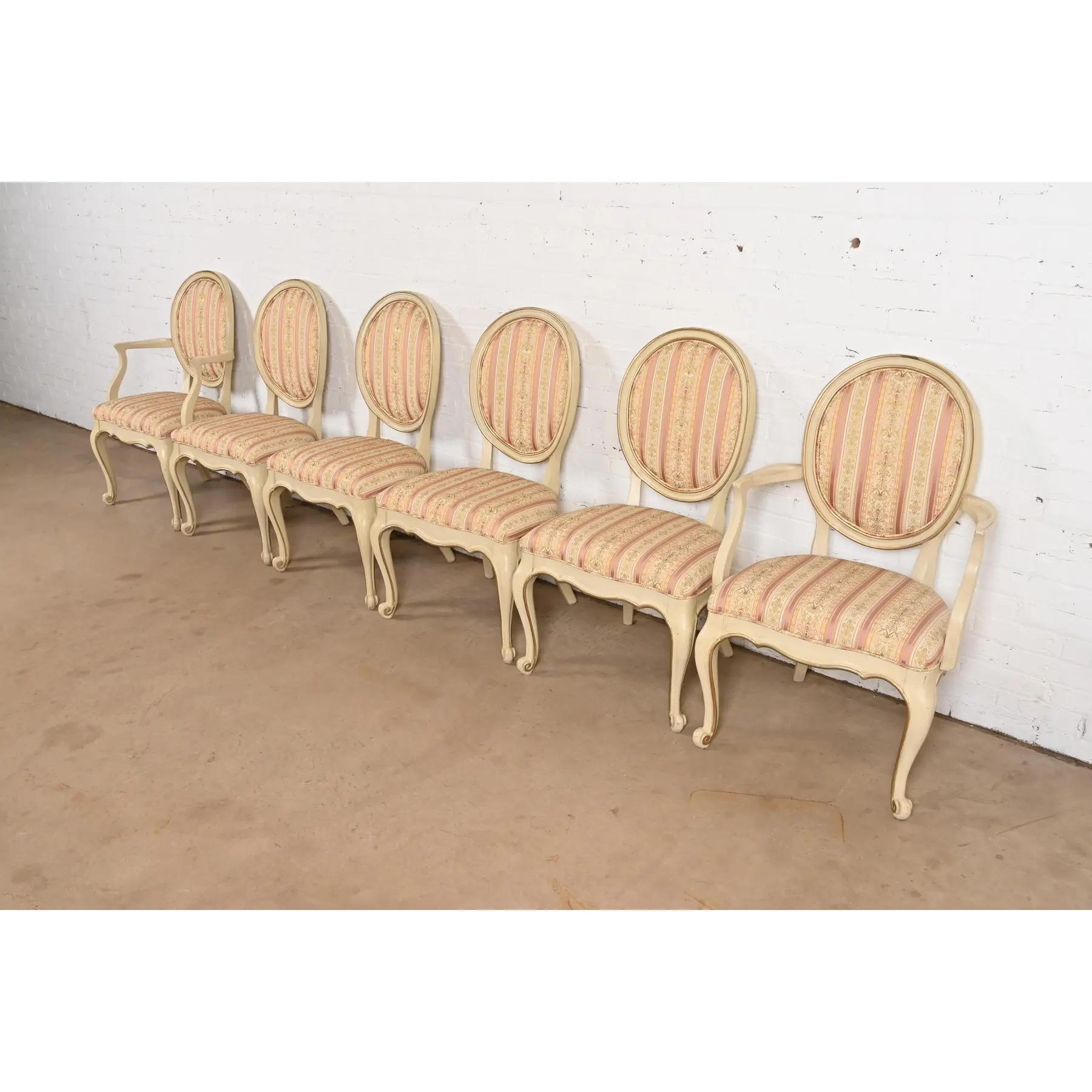 Karges Sillas de Comedor Luis XV Provinciales Francesas Lacadas en Crema y Doradas en Oro en venta 3
