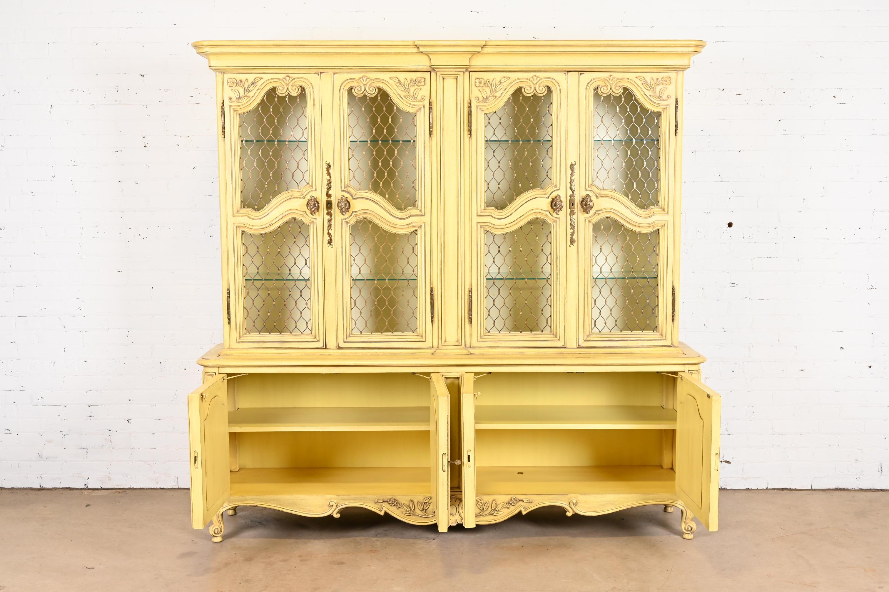 Karges French Provincial Louis XV Cream Lacquered Breakfront Bookcase Cabinet For Sale 3