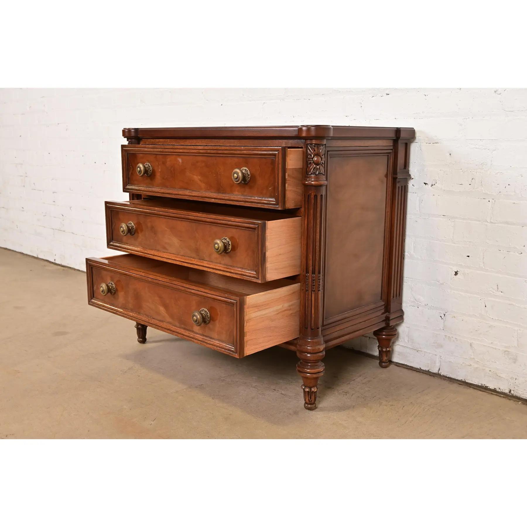 Karges French Regency Louis XVI Carved Mahogany Chest of Drawers For Sale 1