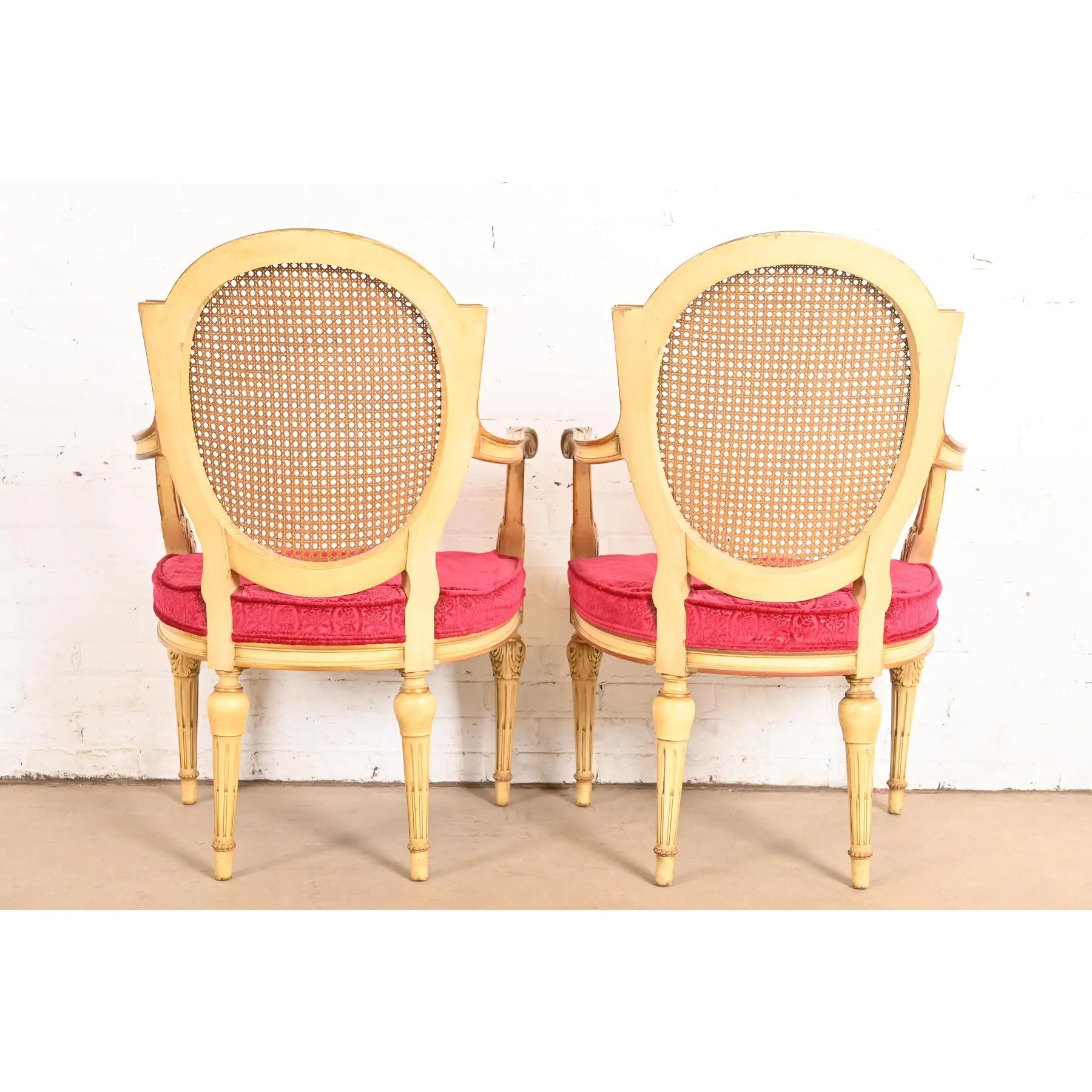 Karges Französisch Regency Louis XVI Creme lackiert Nussbaum und Cane zurück Sessel im Angebot 6