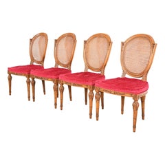 Karges Chaises de salle à manger Louis XVI Regency en noyer à dossier canné, ensemble de quatre