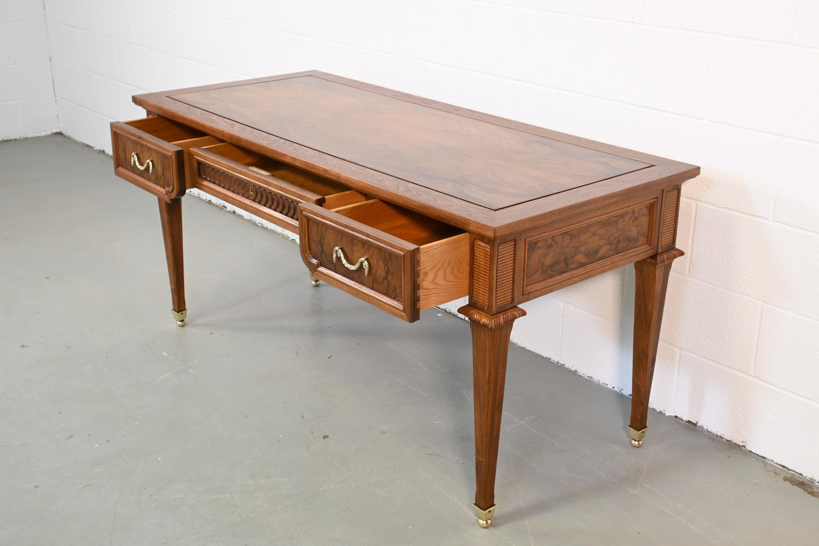 Karges Furniture French Louis XVI Writing Desk In Excellent Condition In Morgan, UT