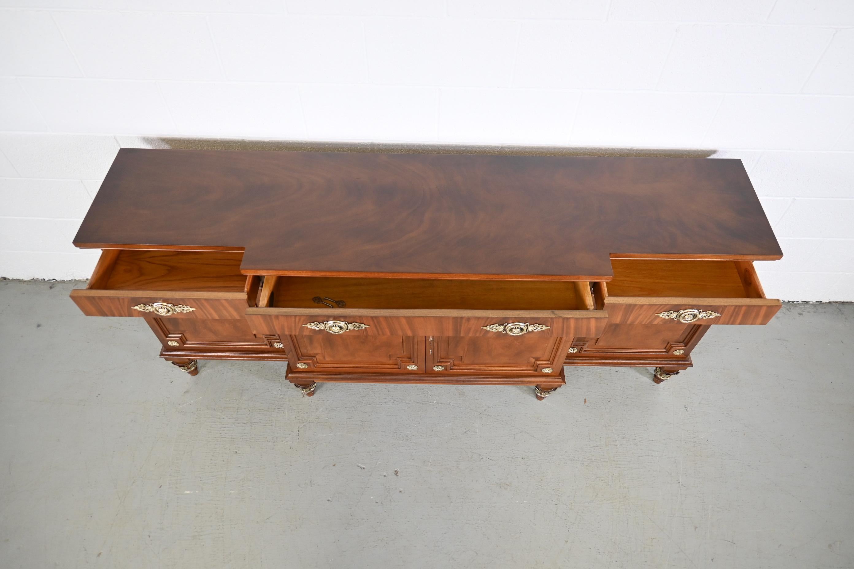 Karges Furniture French Regency Style Sideboard Credenza For Sale 2