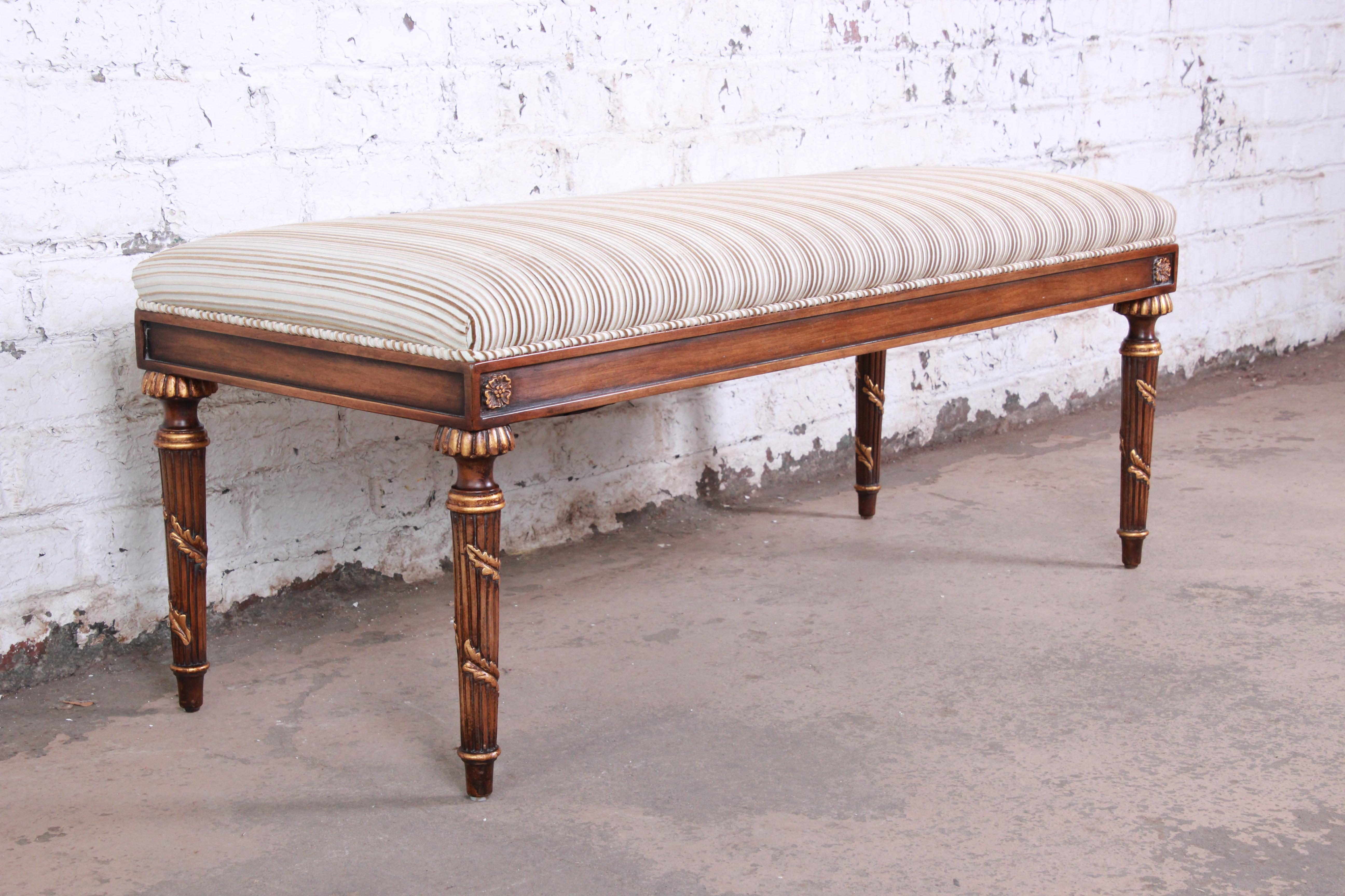 Karges Louis XVI Style Upholstered Window Bench In Good Condition In South Bend, IN