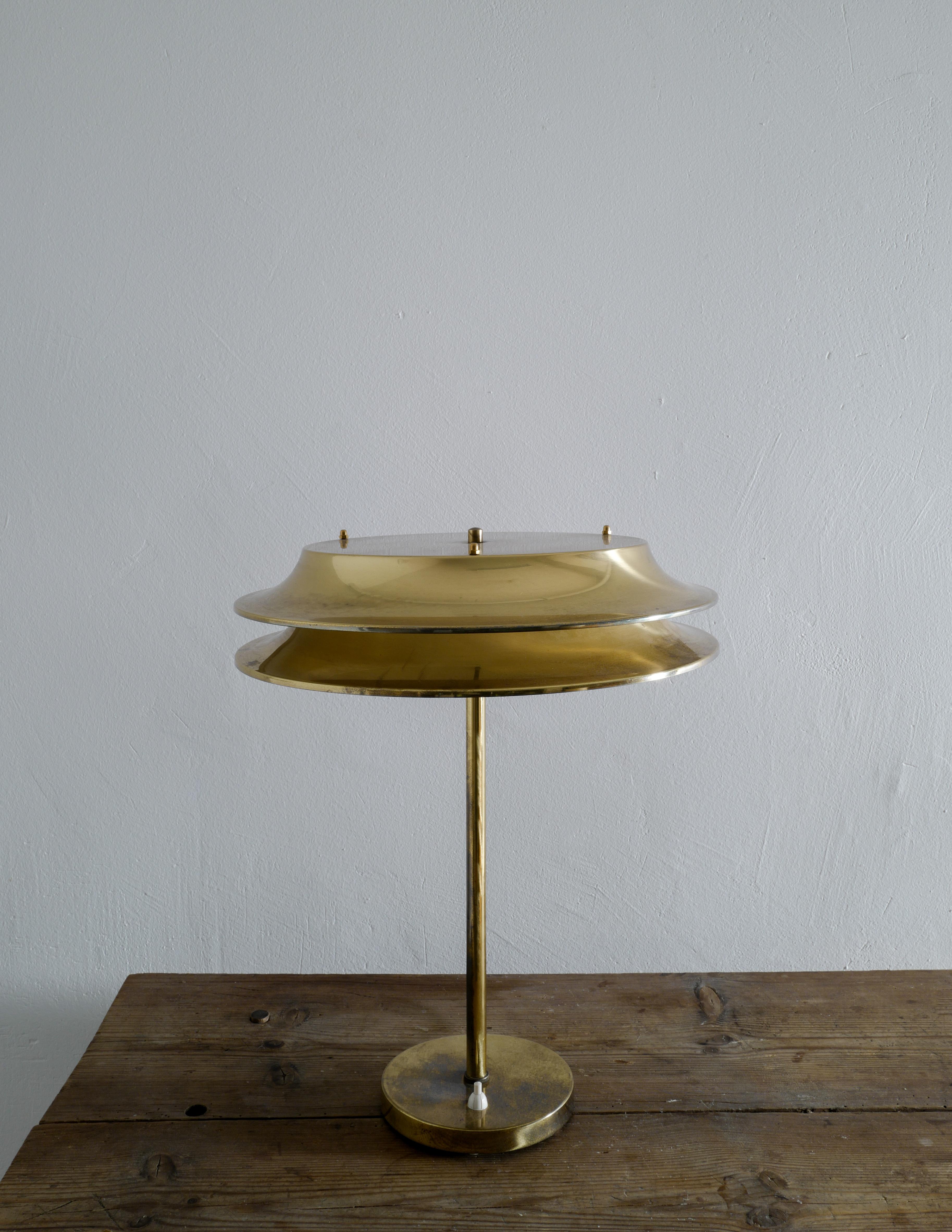 Scandinavian Modern Kari Ruokonen Table Lamp in Brass 1960s for Lynx, Finland