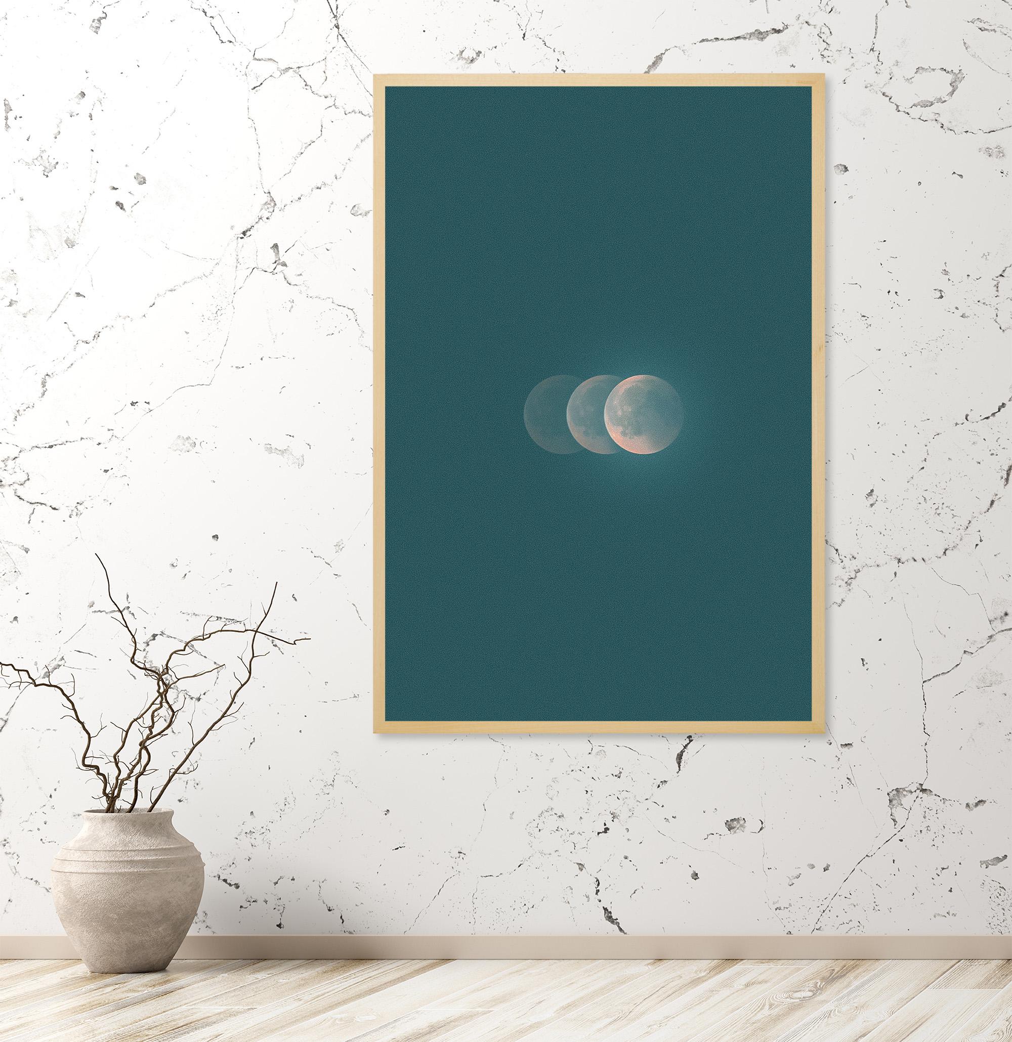 Photographie de la lune bleu nuit 64