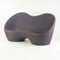 Karim Rashid Sofá Loveseat de 2 plazas Casamania & Horm Kouch & Ouch