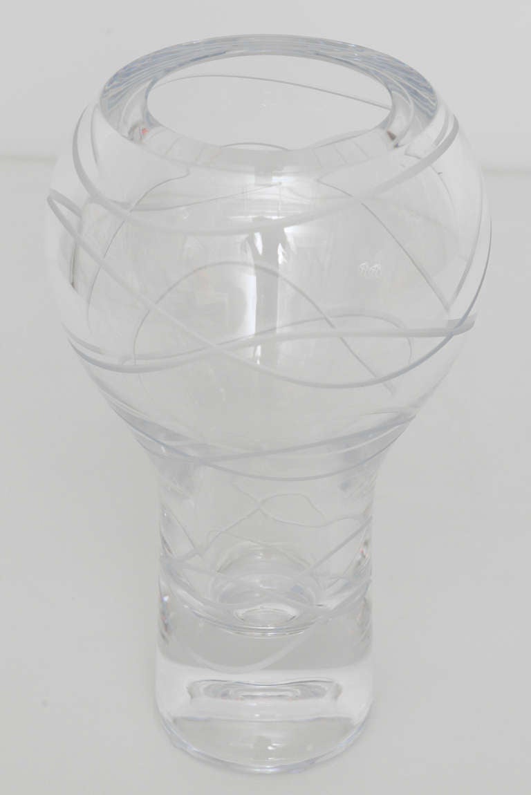 Karim Rashid for Nambe Figure 8 Crystal Glass Etched Vase For Sale at