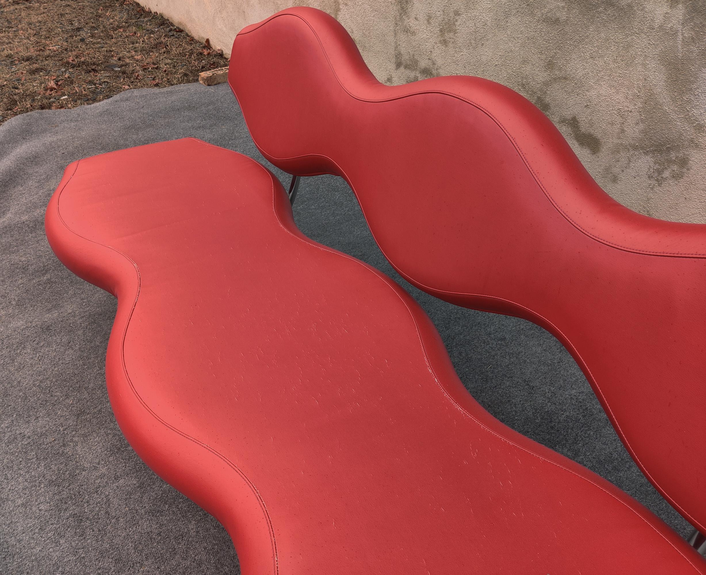 Karim Rashid for Nienkamper Verde Red Leather & Aluminum Modern 3-Seat Sofa For Sale 3