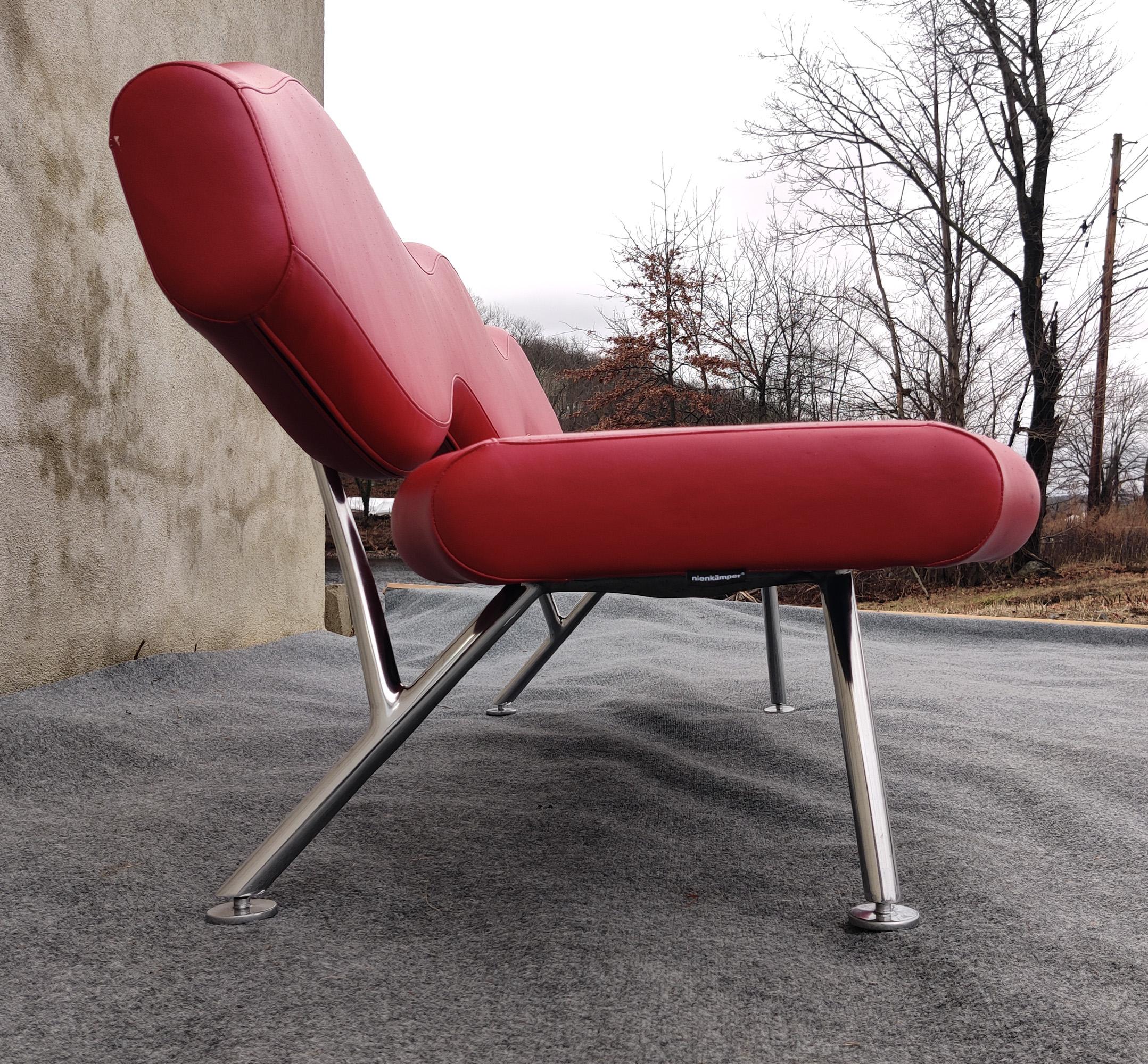 Contemporary Karim Rashid for Nienkamper Verde Red Leather & Aluminum Modern 3-Seat Sofa For Sale