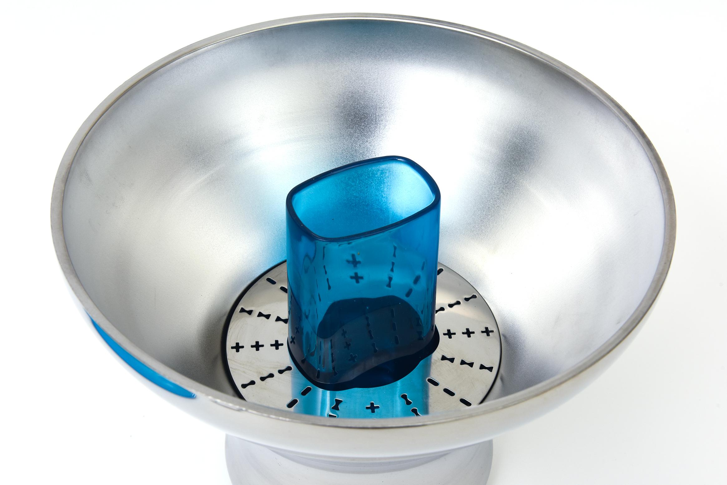 Karim Rashid Lucite blu zaffiro, secchiello per il ghiaccio A Space Age in acciaio inossidabile, infradito in vendita 4