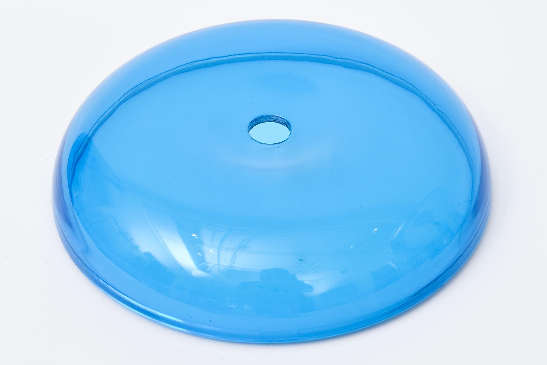 Acciaio inossidabile Karim Rashid Lucite blu zaffiro, secchiello per il ghiaccio A Space Age in acciaio inossidabile, infradito in vendita